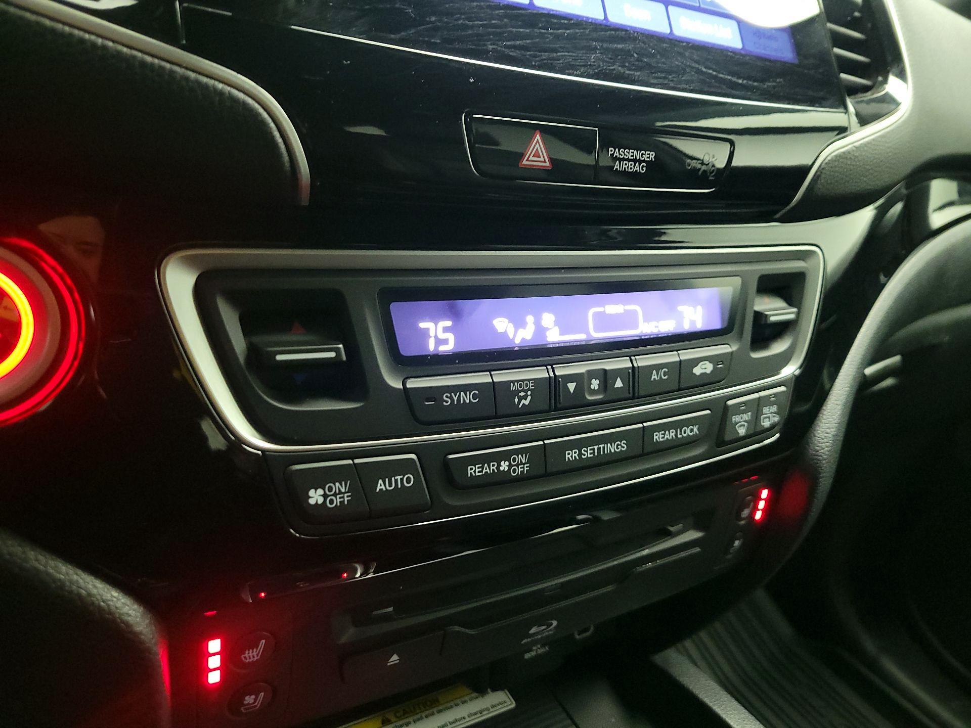 Thumbnail: 2021 Honda Pilot - 16