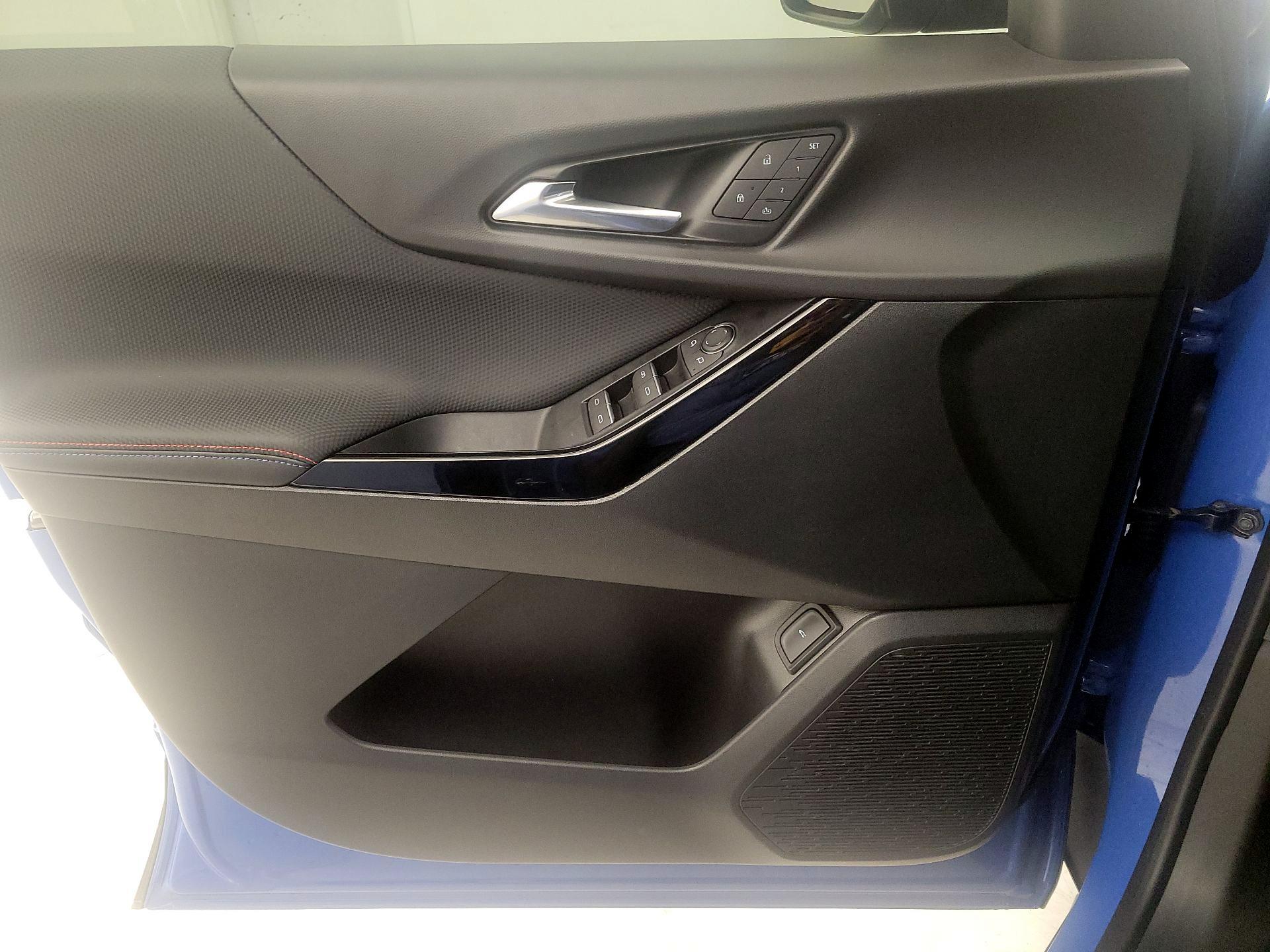 Thumbnail: 2025 Chevrolet Equinox - 12