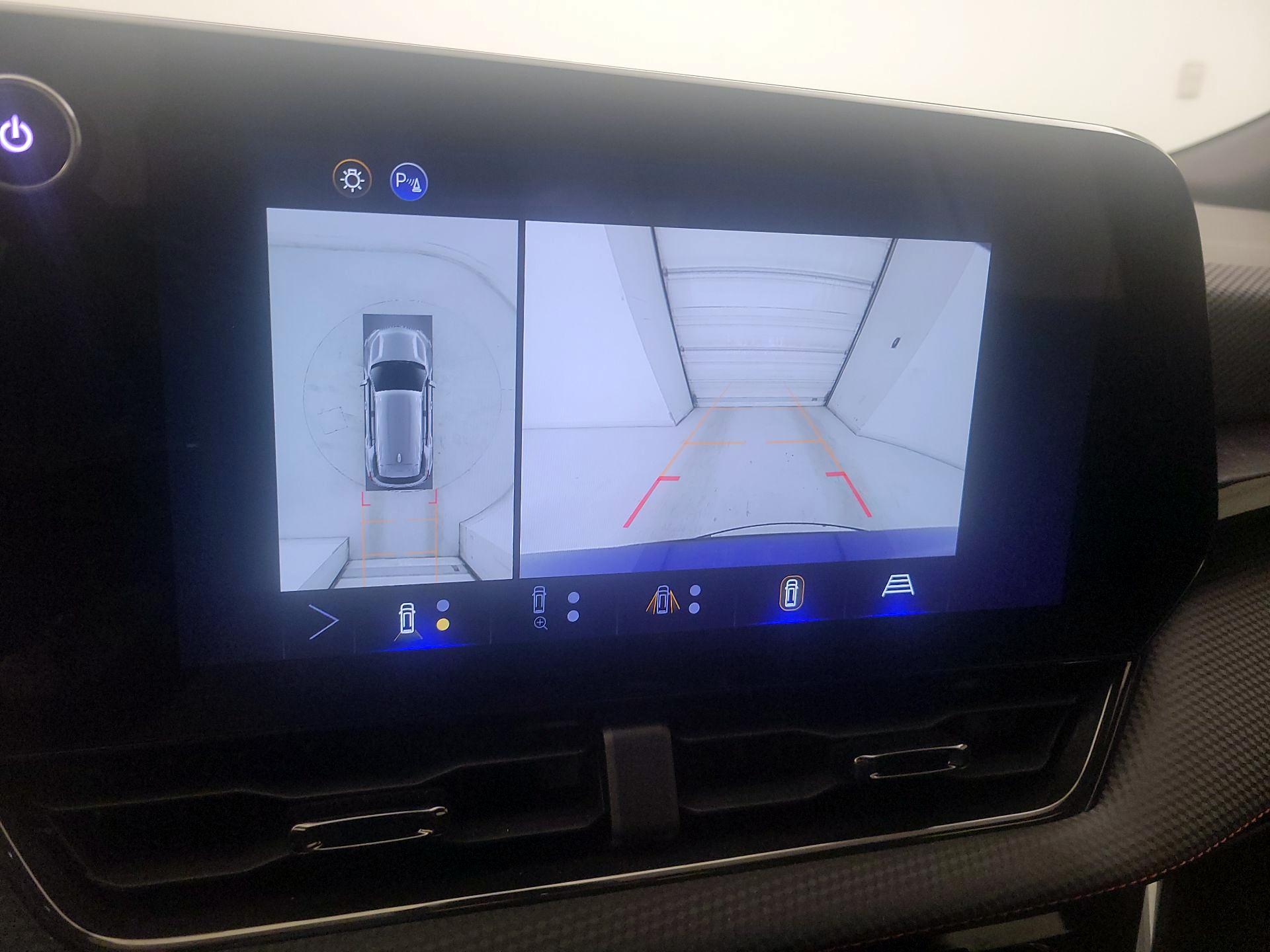 Thumbnail: 2025 Chevrolet Equinox - 14