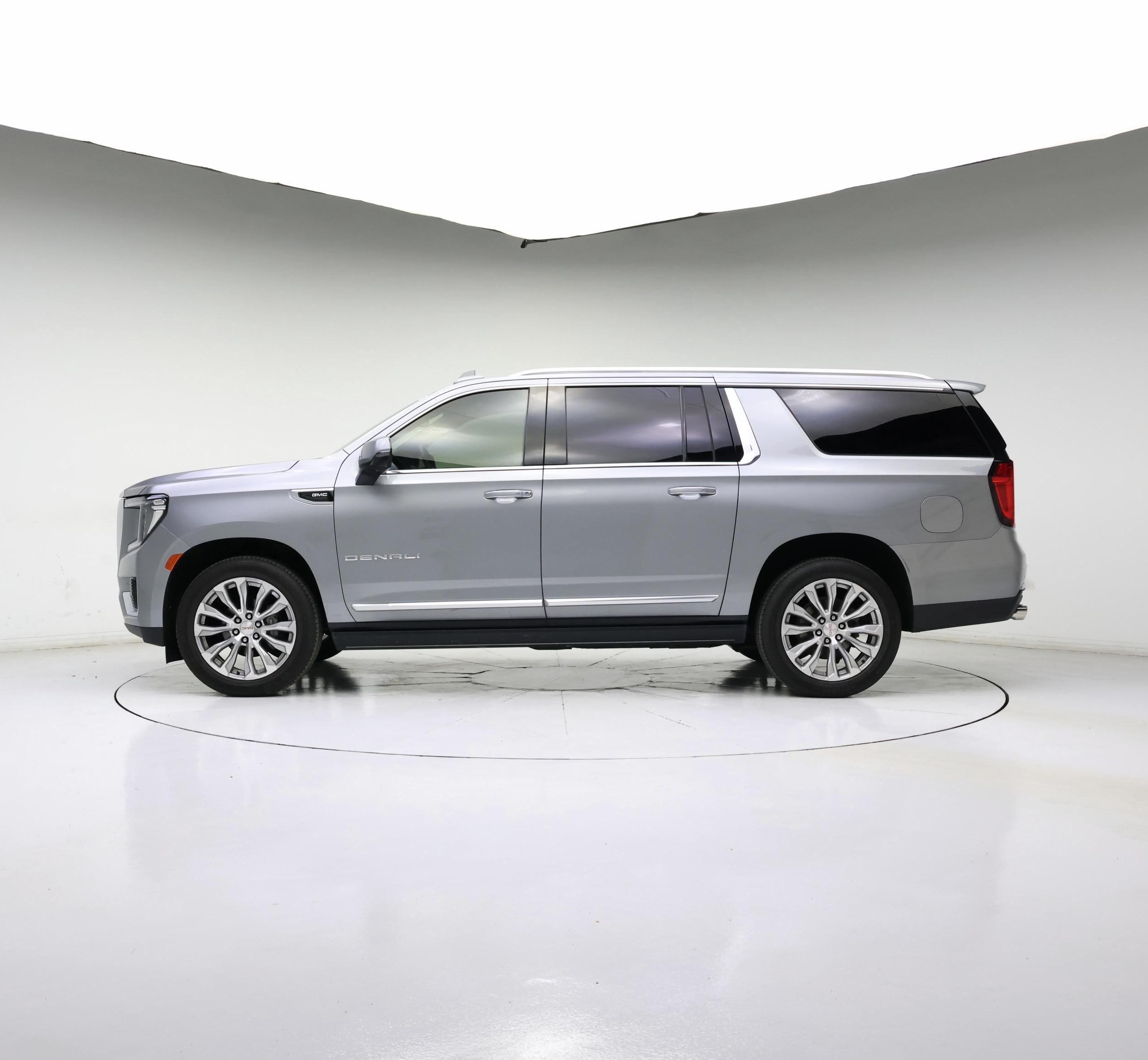 Thumbnail: 2023 GMC Yukon XL - 3