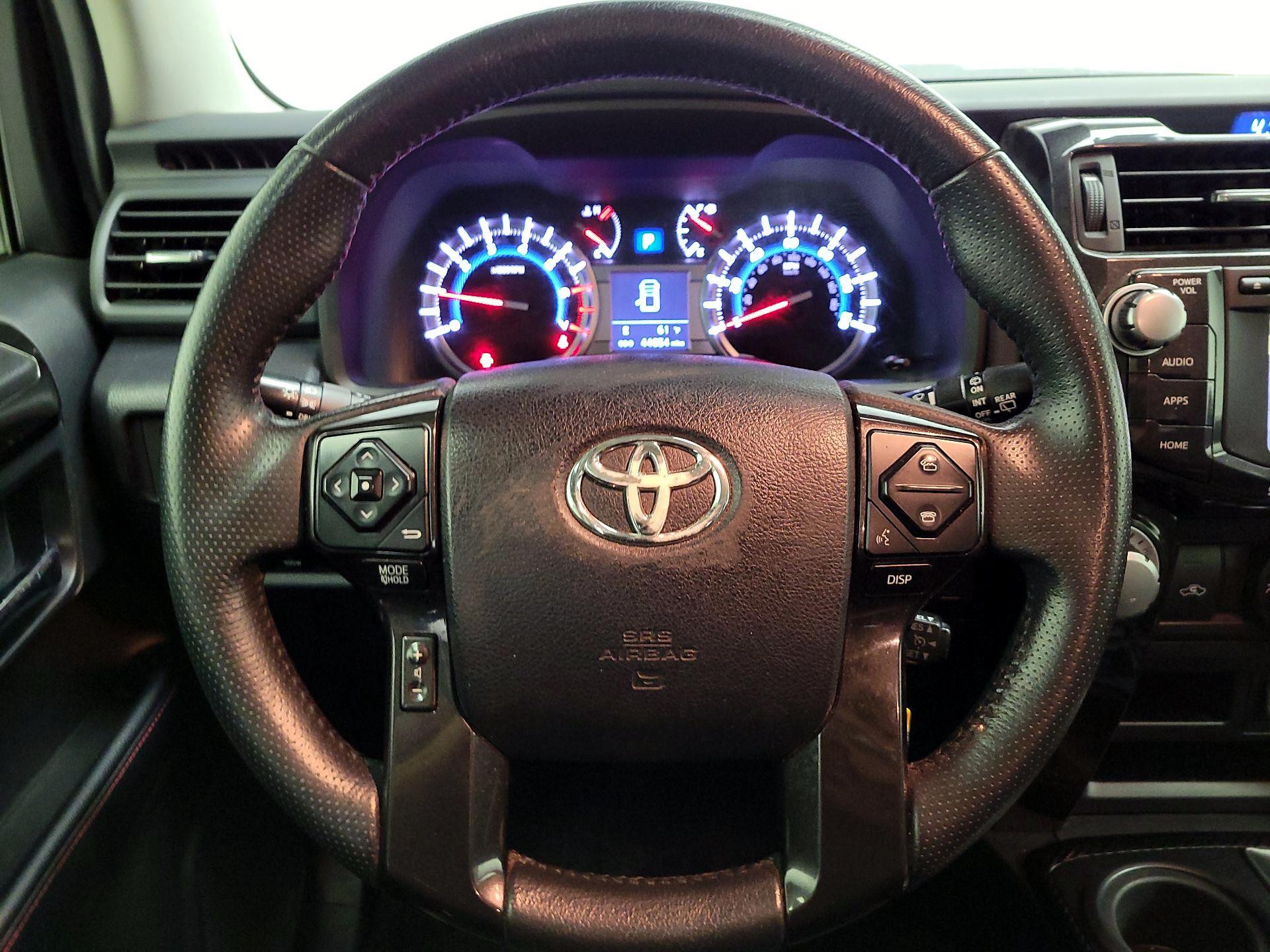 Thumbnail: 2019 Toyota 4Runner - 10