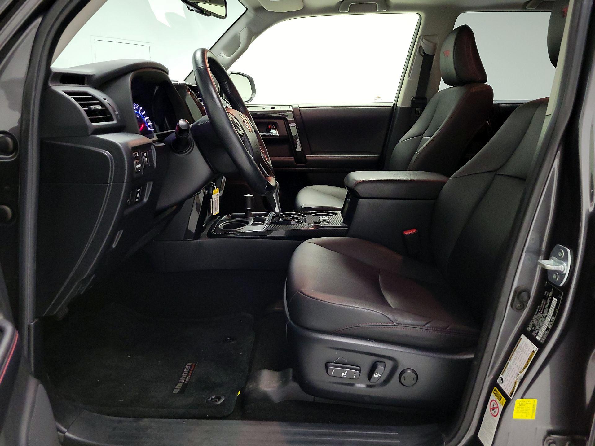 Thumbnail: 2019 Toyota 4Runner - 11