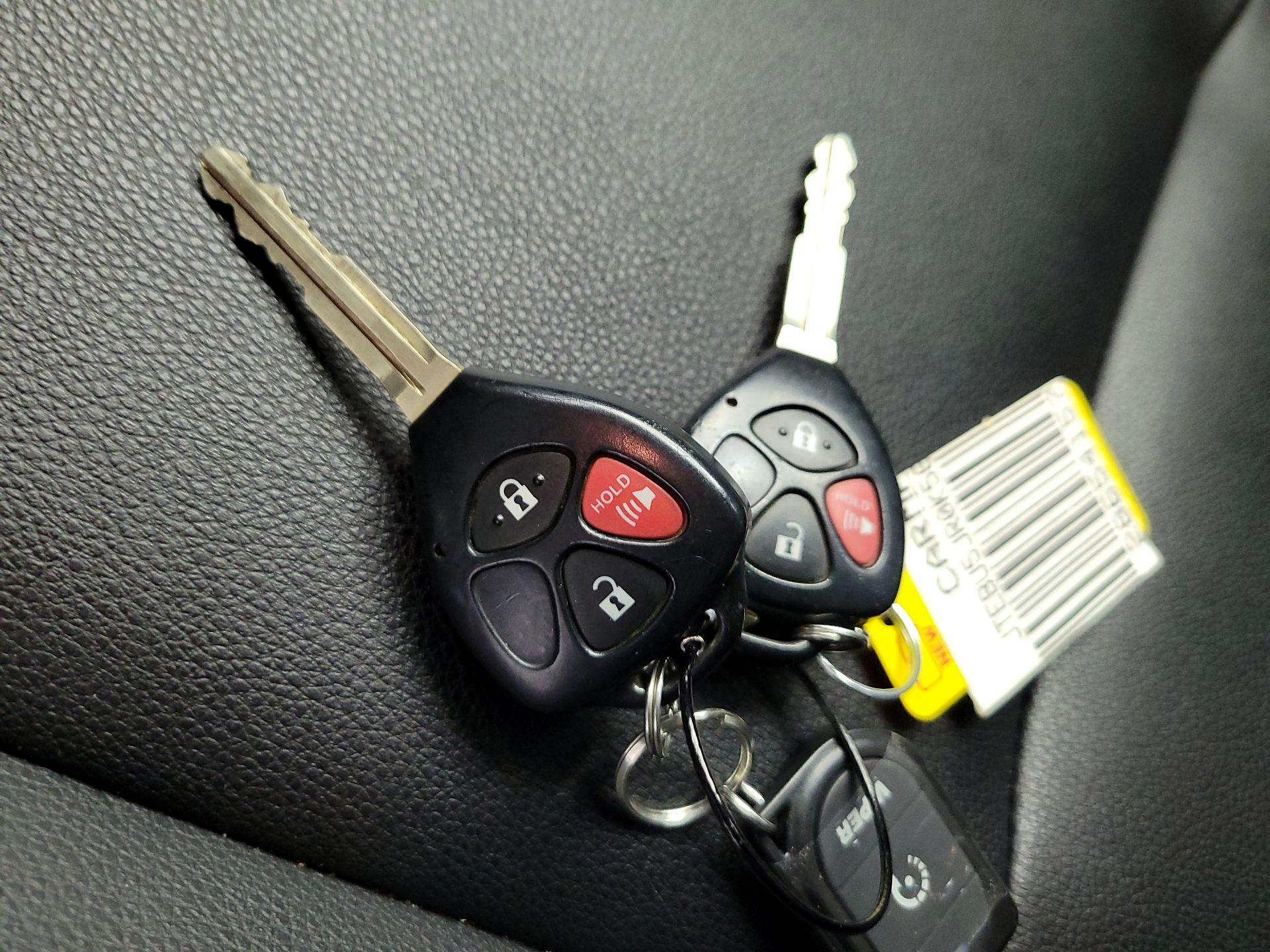 Thumbnail: 2019 Toyota 4Runner - 18