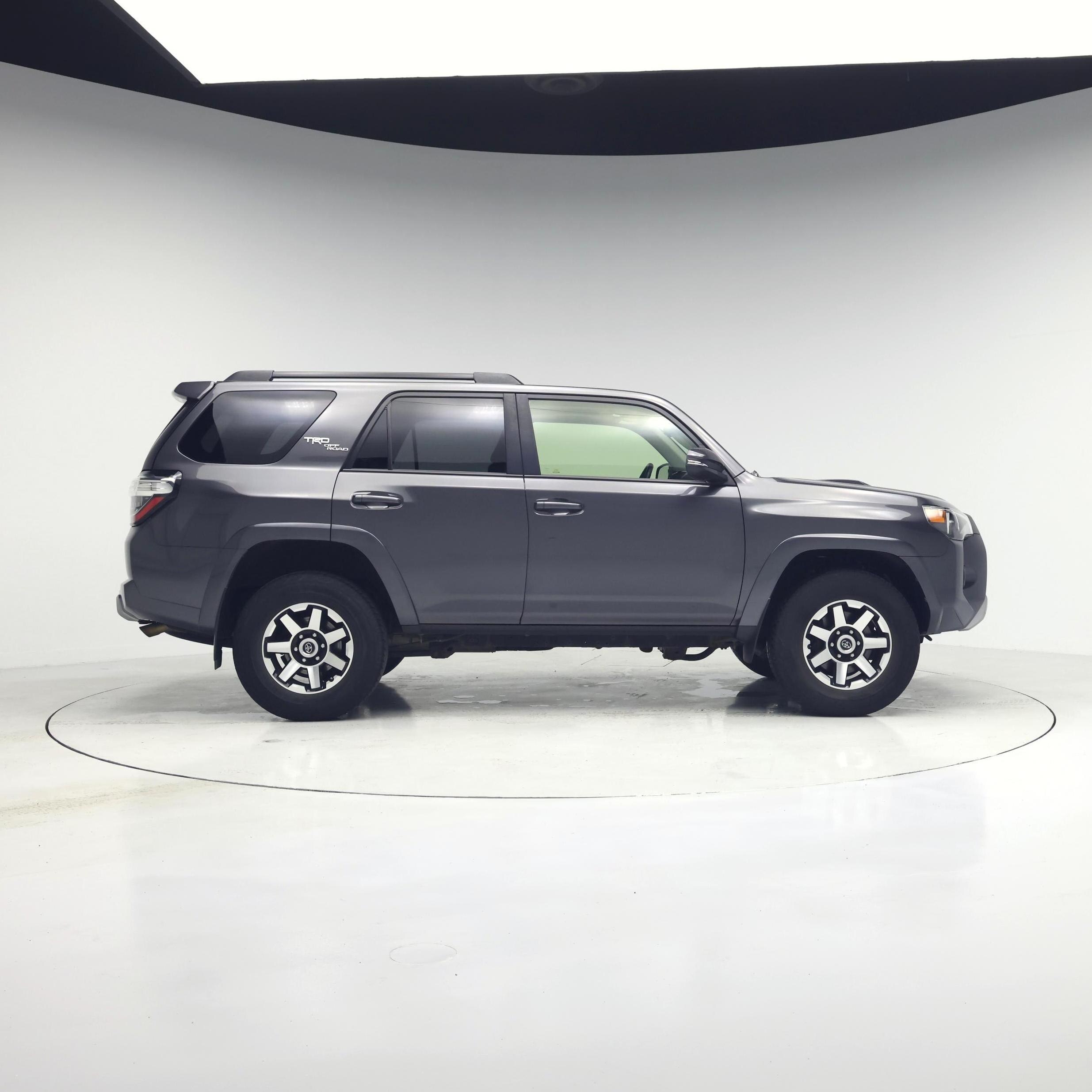 Thumbnail: 2019 Toyota 4Runner - 7