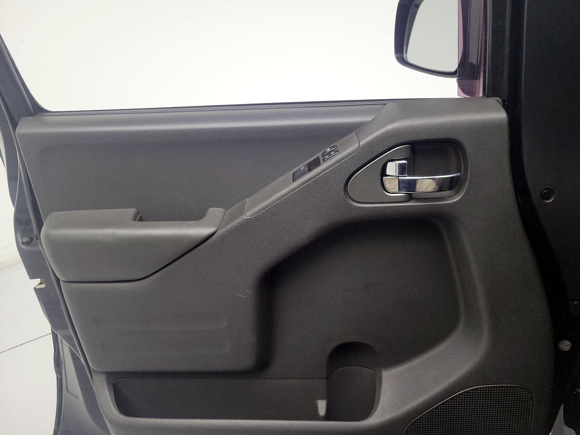 Thumbnail: 2016 Nissan Frontier - 12