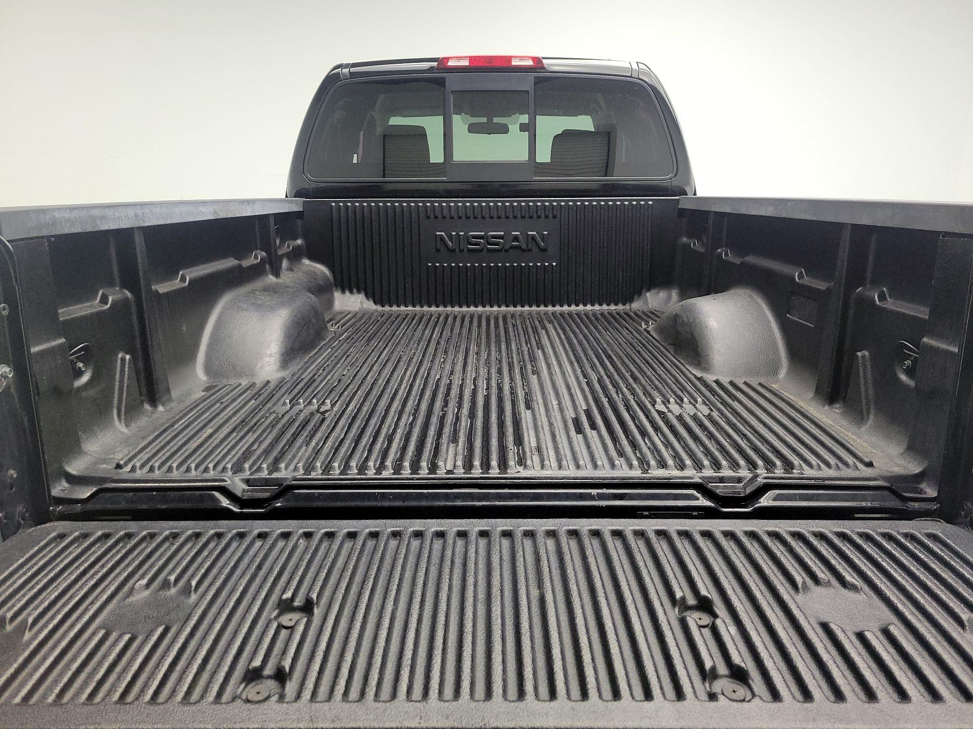 Thumbnail: 2016 Nissan Frontier - 17