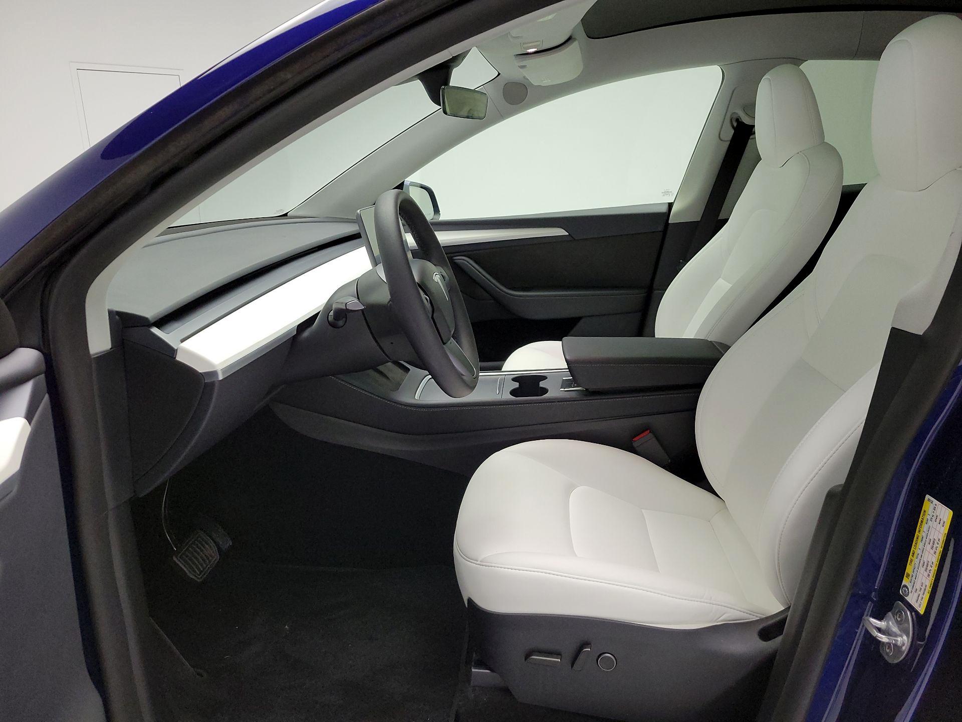 Thumbnail: 2024 Tesla Model Y - 11