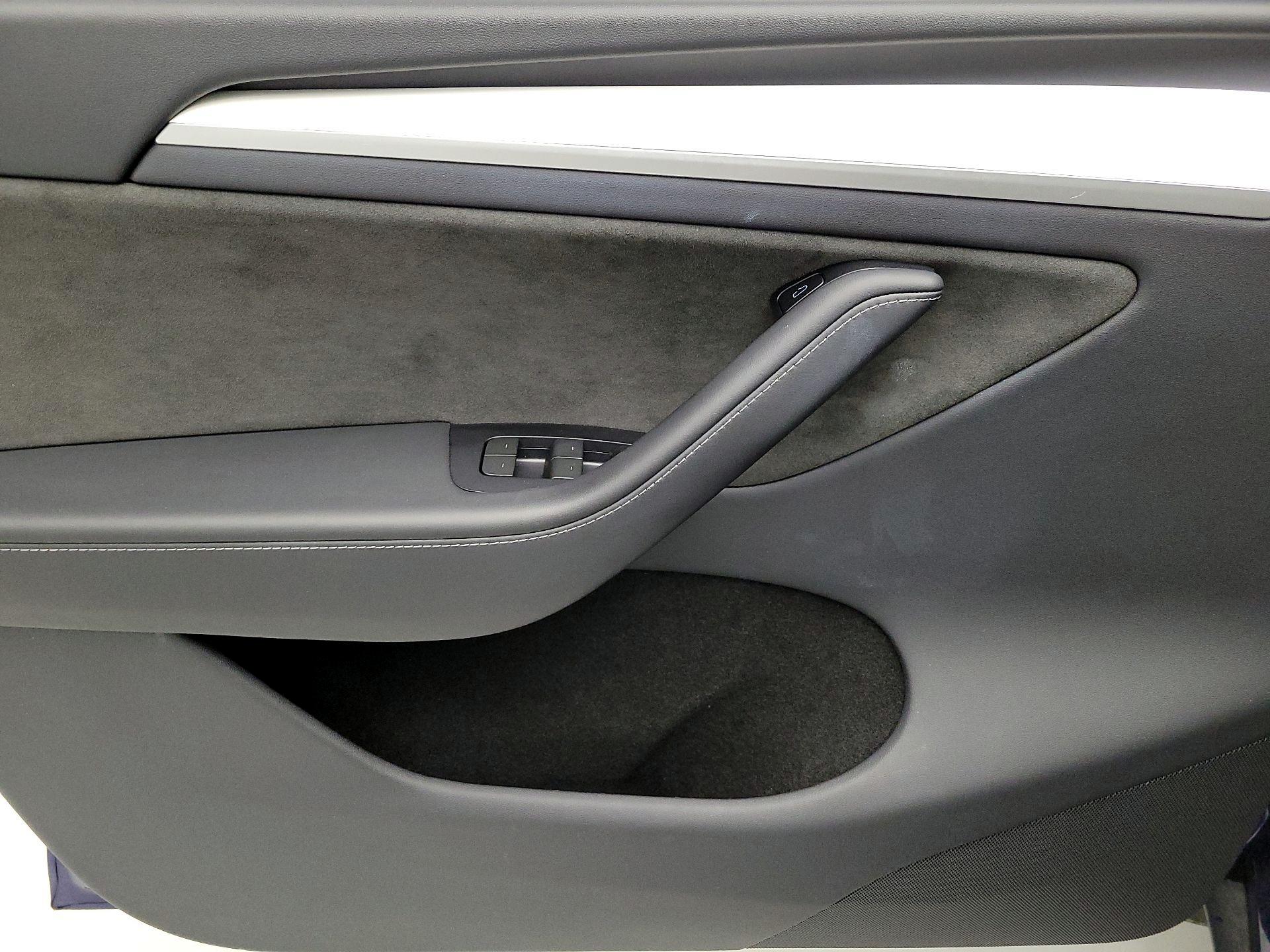 Thumbnail: 2024 Tesla Model Y - 12