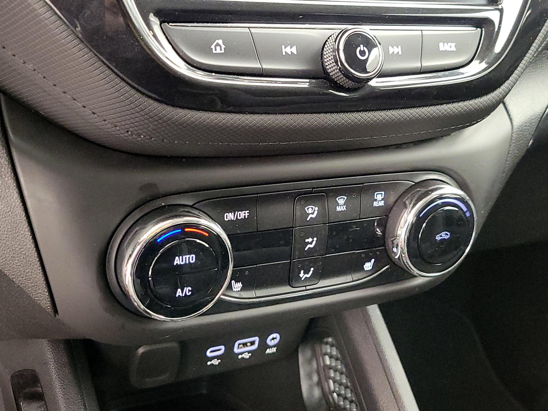 Thumbnail: 2023 Chevrolet TrailBlazer - 16