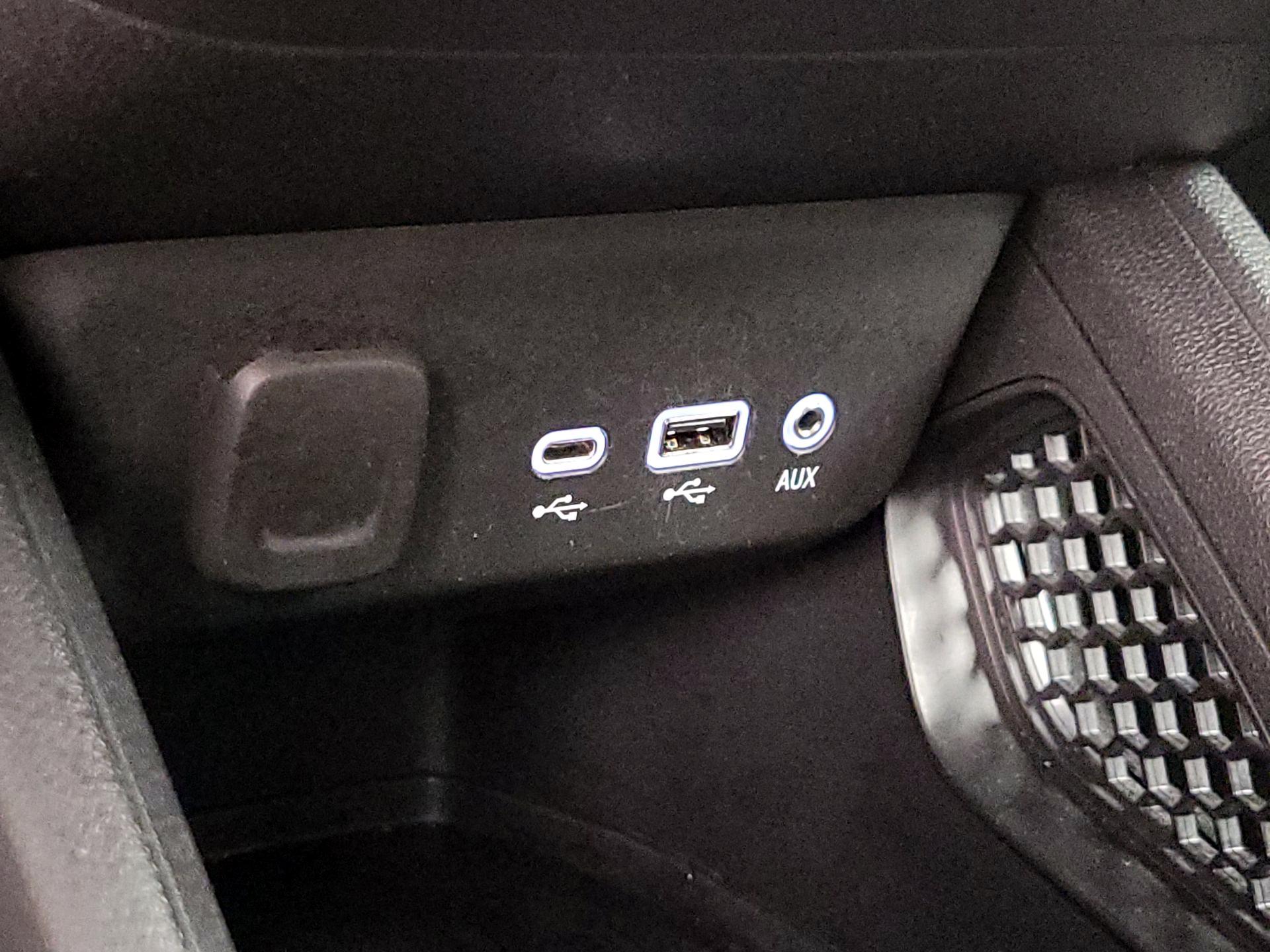 Thumbnail: 2023 Chevrolet TrailBlazer - 18