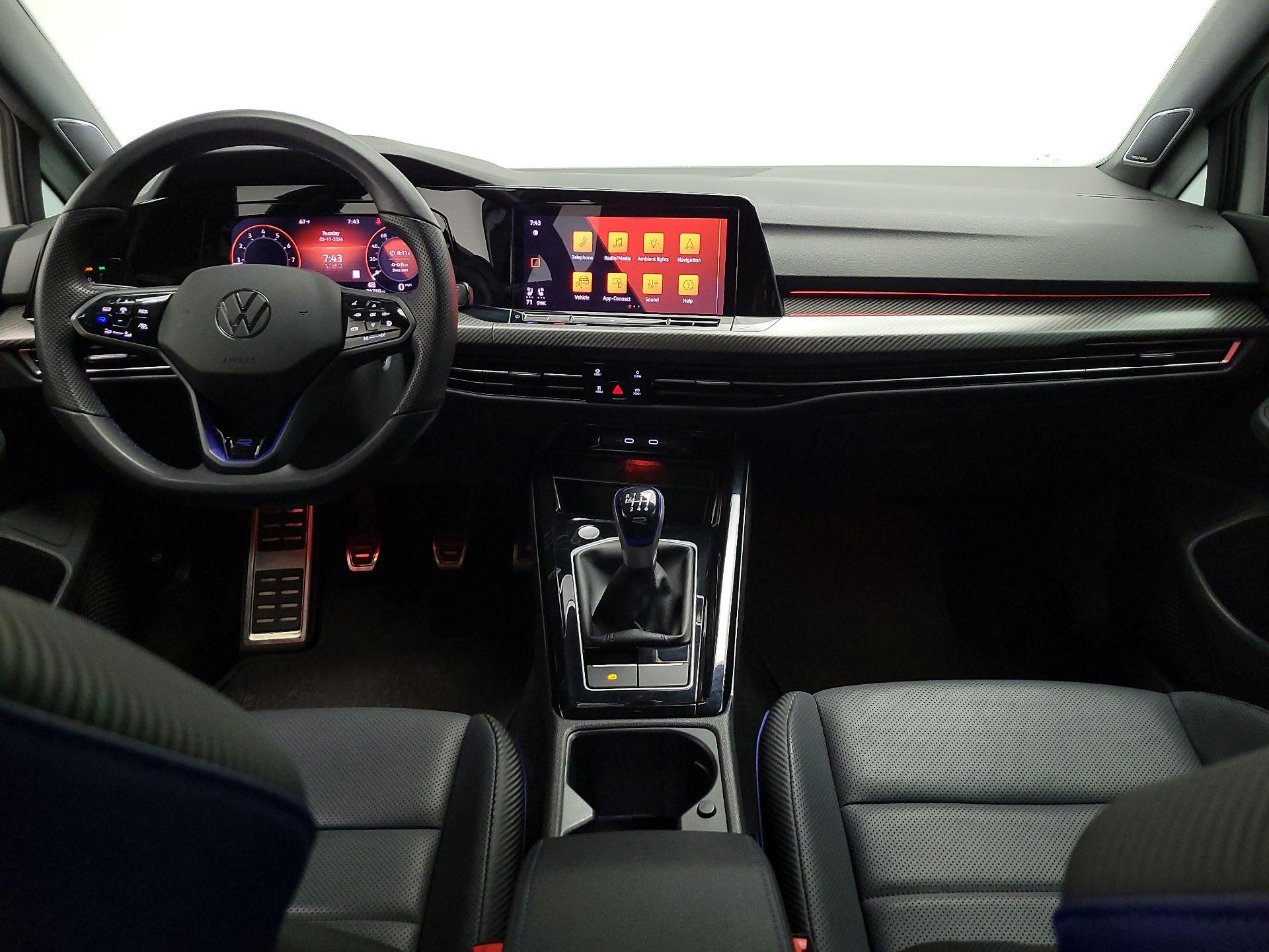 Thumbnail: 2023 Volkswagen Golf - 9