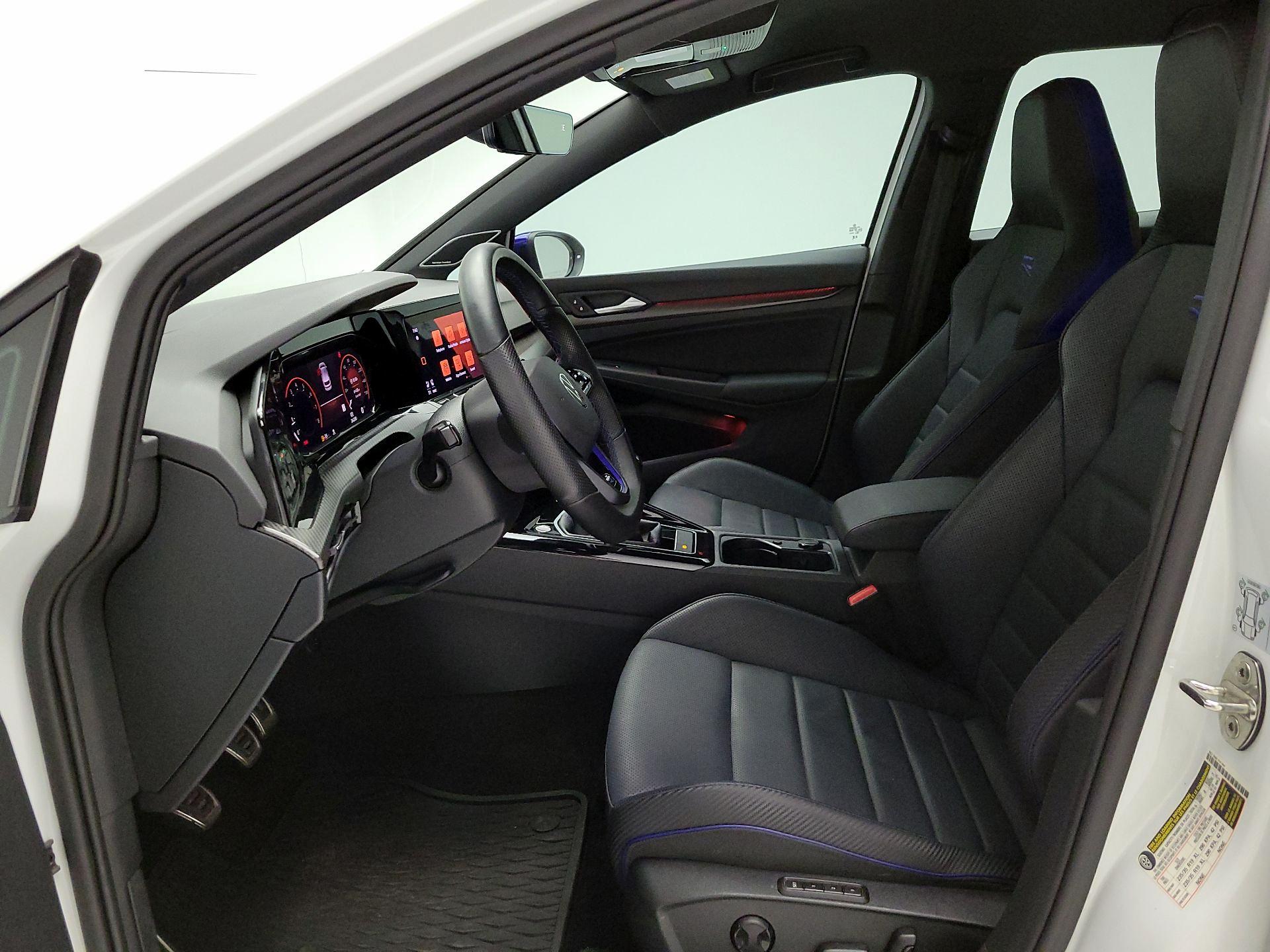 Thumbnail: 2023 Volkswagen Golf - 11