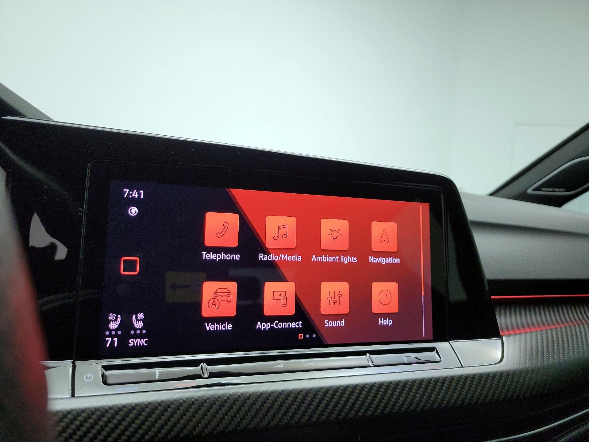 Thumbnail: 2023 Volkswagen Golf - 15