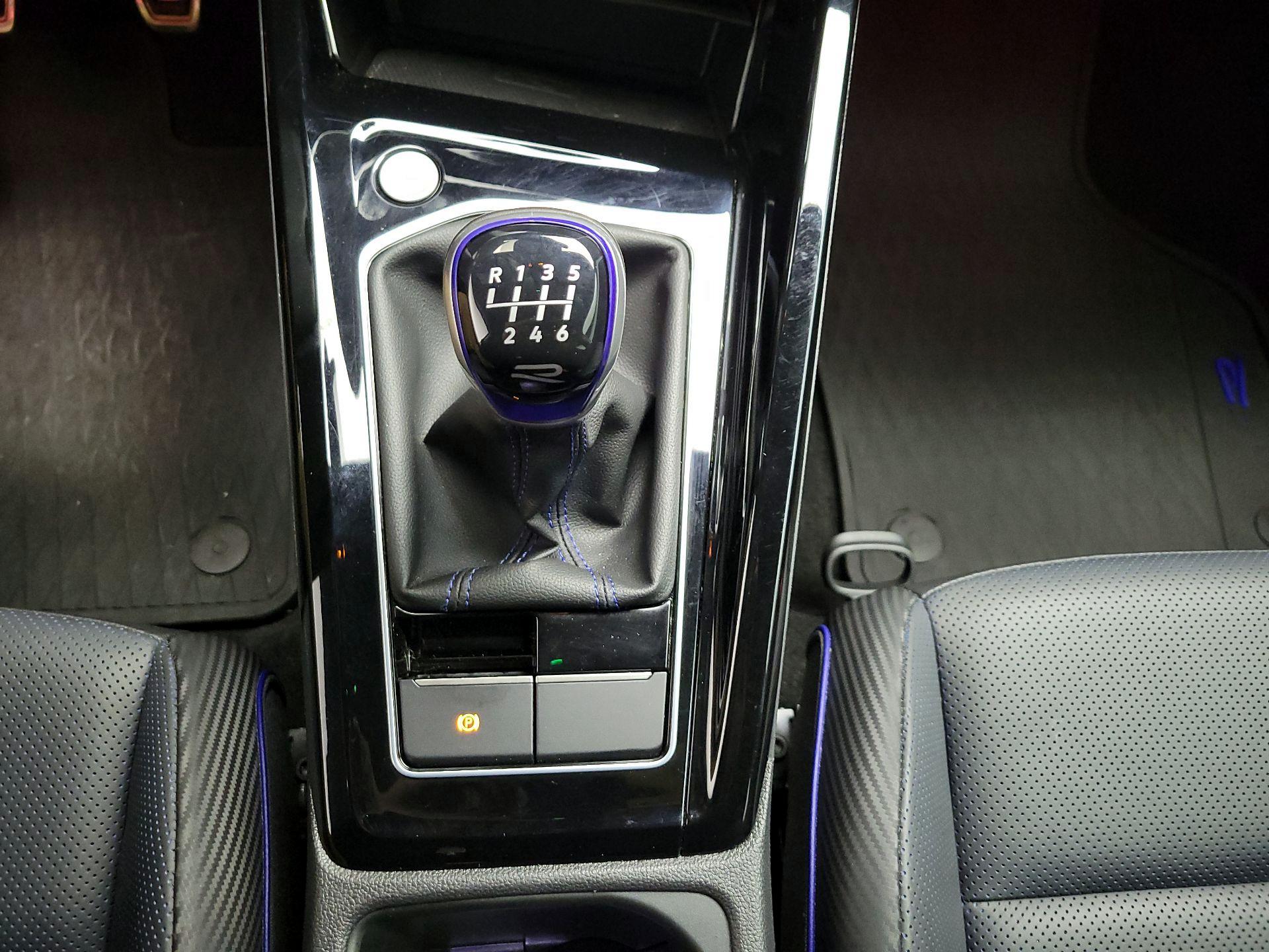 Thumbnail: 2023 Volkswagen Golf - 17