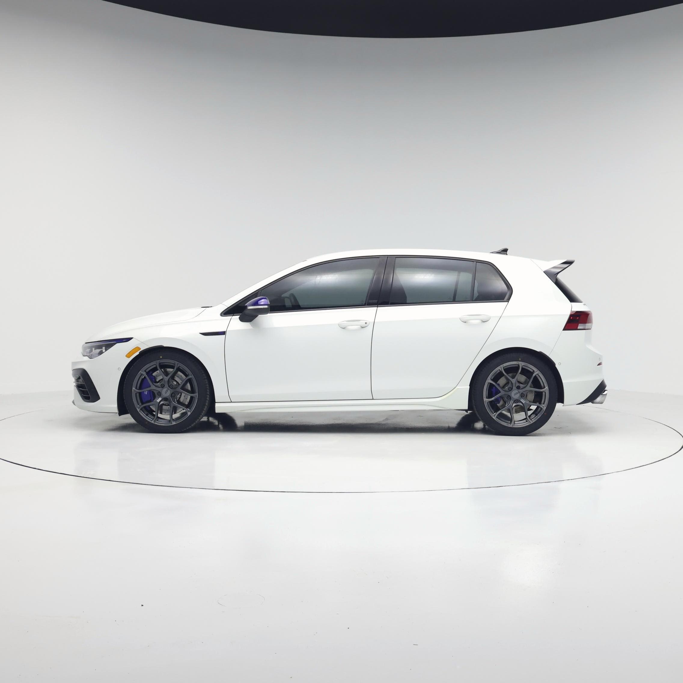 Thumbnail: 2023 Volkswagen Golf - 3