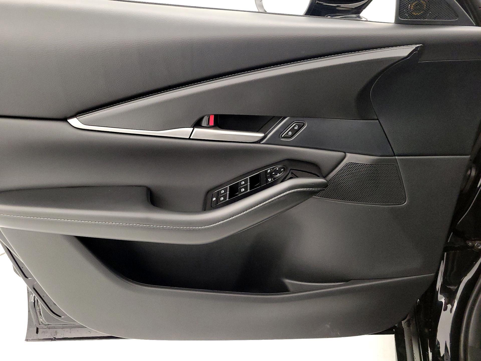 Thumbnail: 2025 Mazda CX-30 - 12