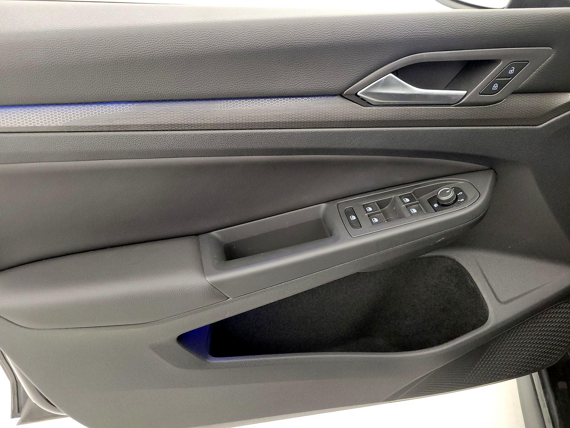 Thumbnail: 2022 Volkswagen Golf - 12