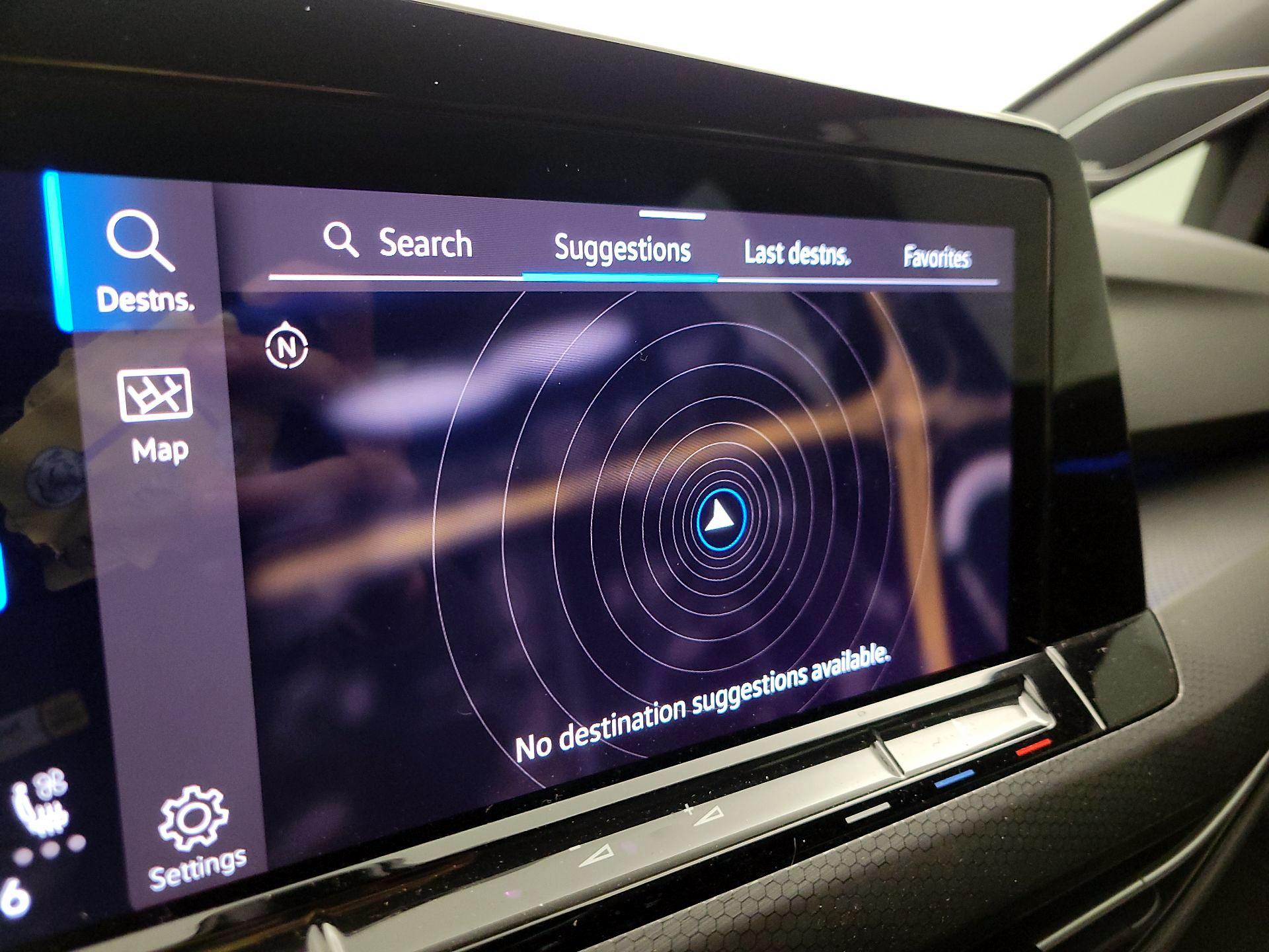 Thumbnail: 2022 Volkswagen Golf - 14