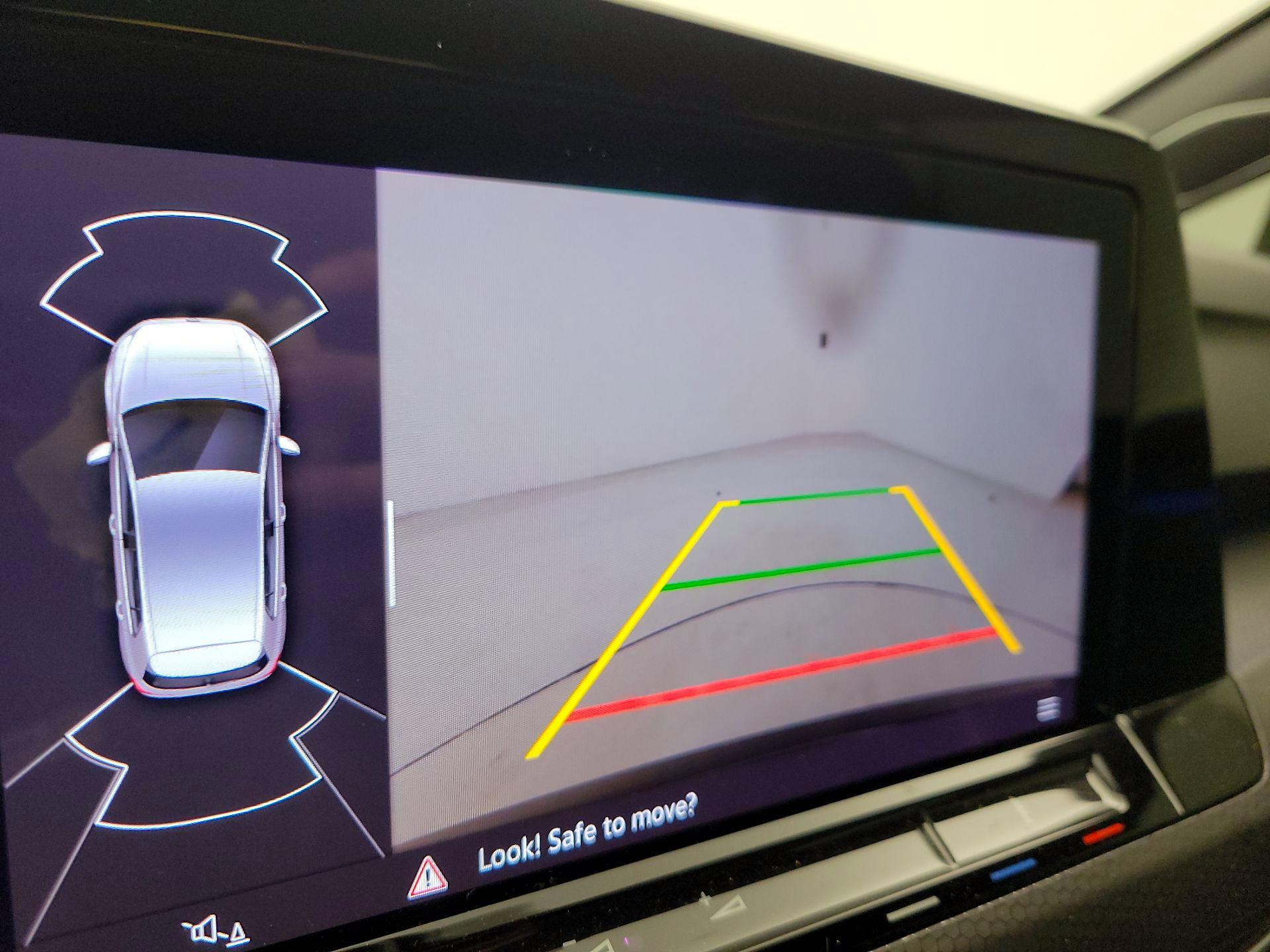 Thumbnail: 2022 Volkswagen Golf - 15