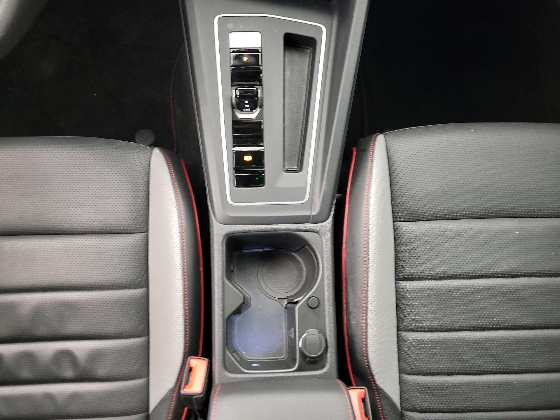 Thumbnail: 2022 Volkswagen Golf - 18