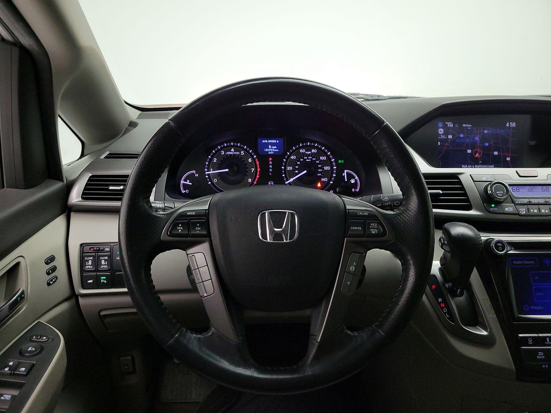 Thumbnail: 2014 Honda Odyssey - 10