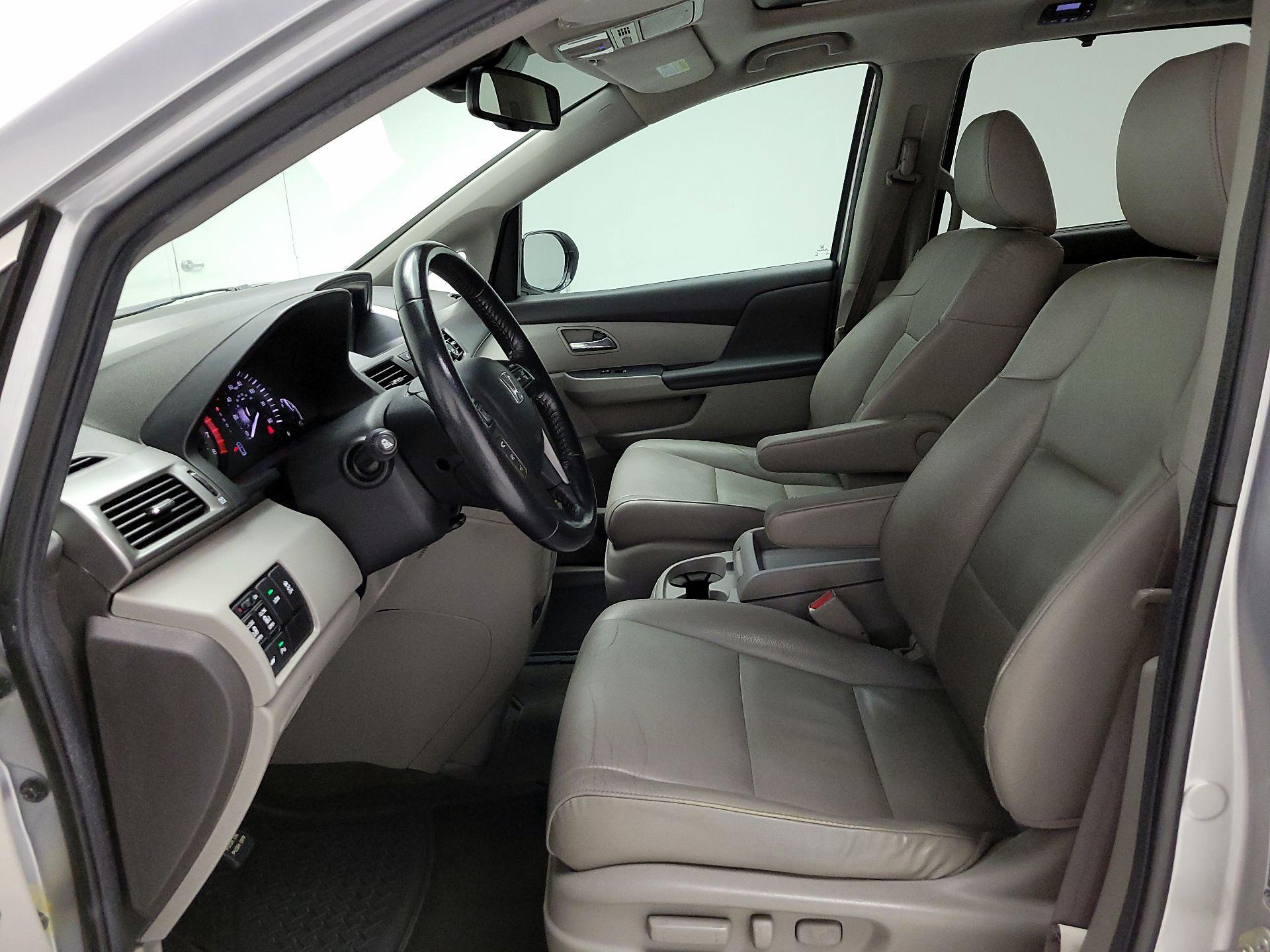 Thumbnail: 2014 Honda Odyssey - 11