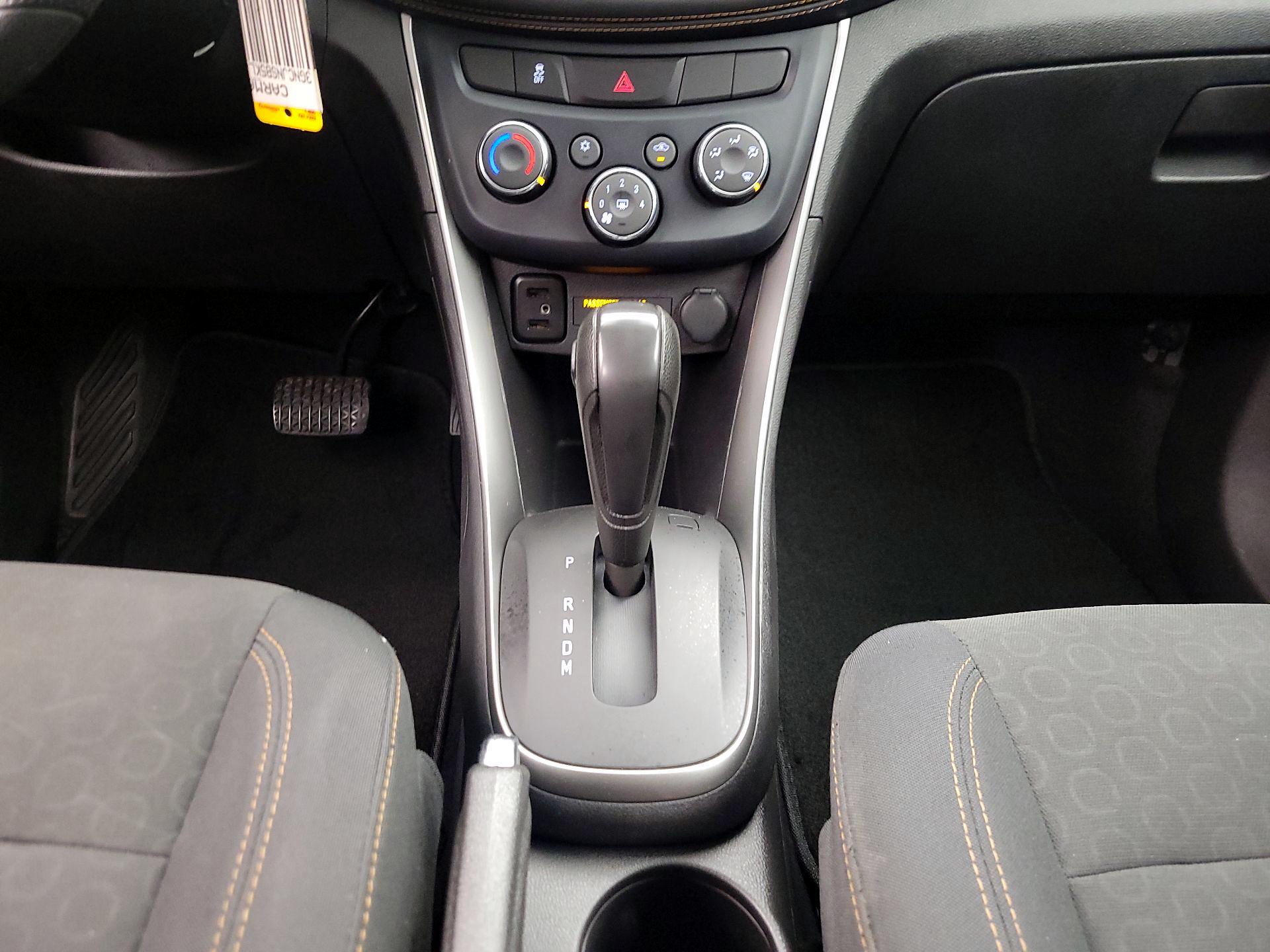 Thumbnail: 2019 Chevrolet Trax - 16