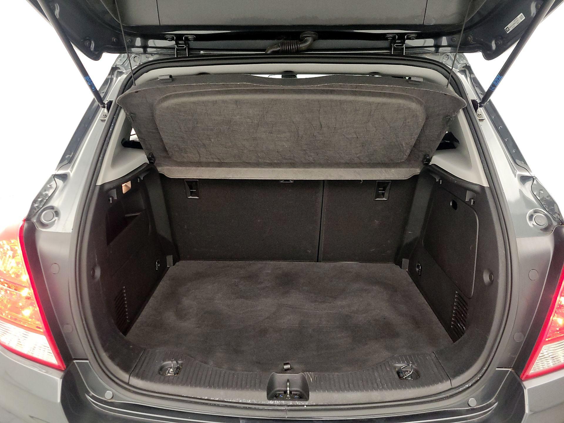 Thumbnail: 2019 Chevrolet Trax - 19