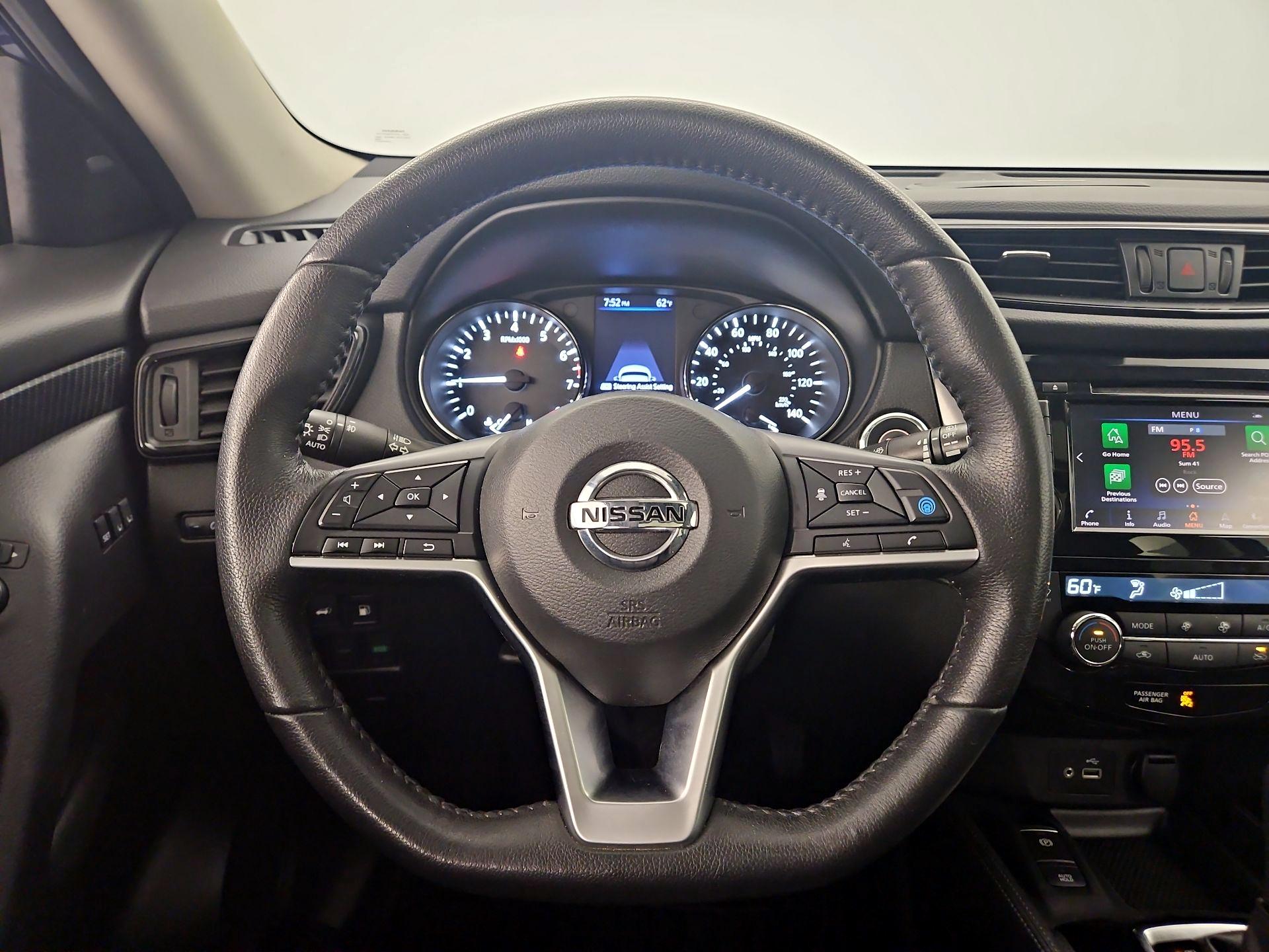 Thumbnail: 2020 Nissan Rogue - 10