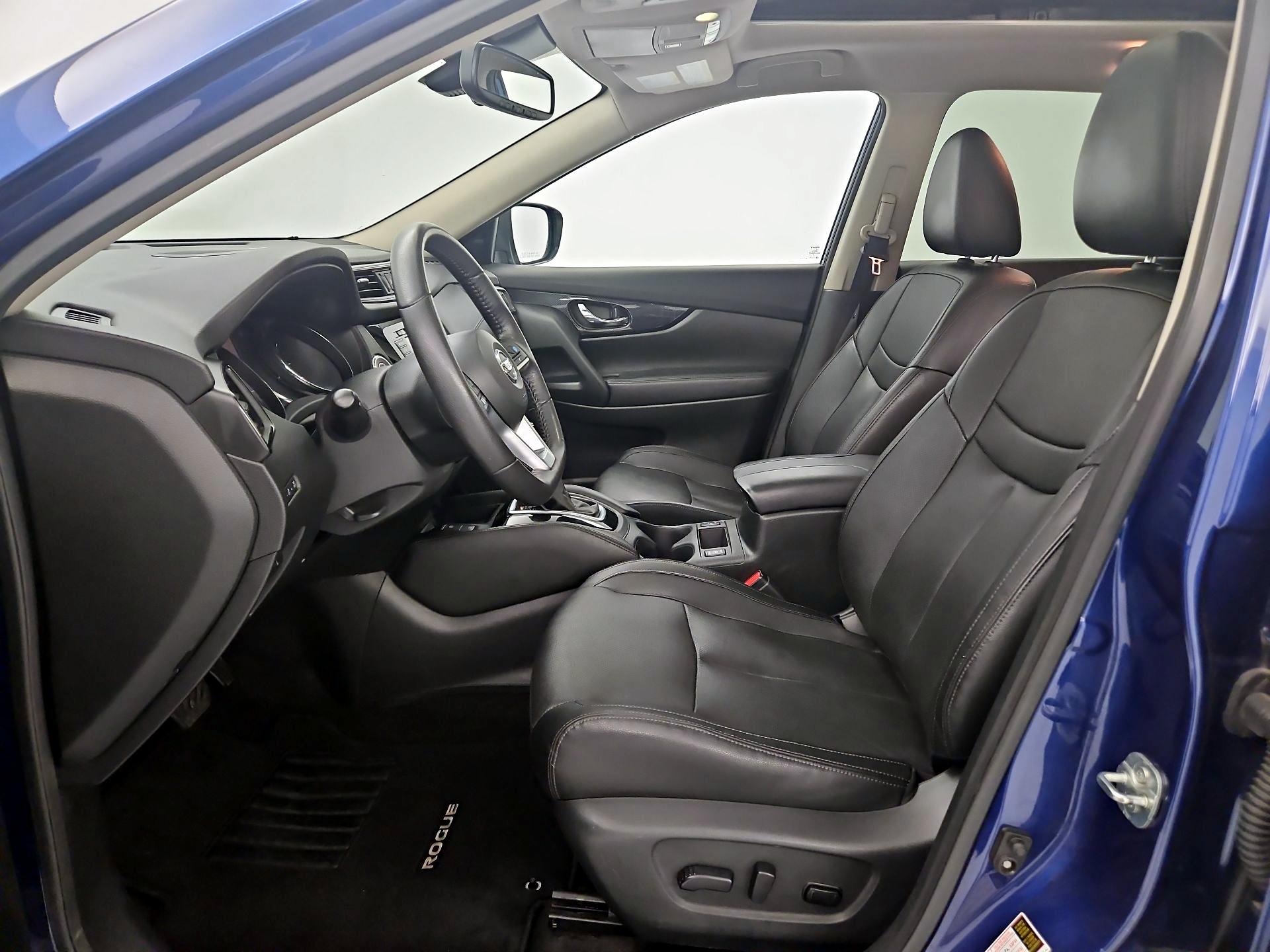 Thumbnail: 2020 Nissan Rogue - 11