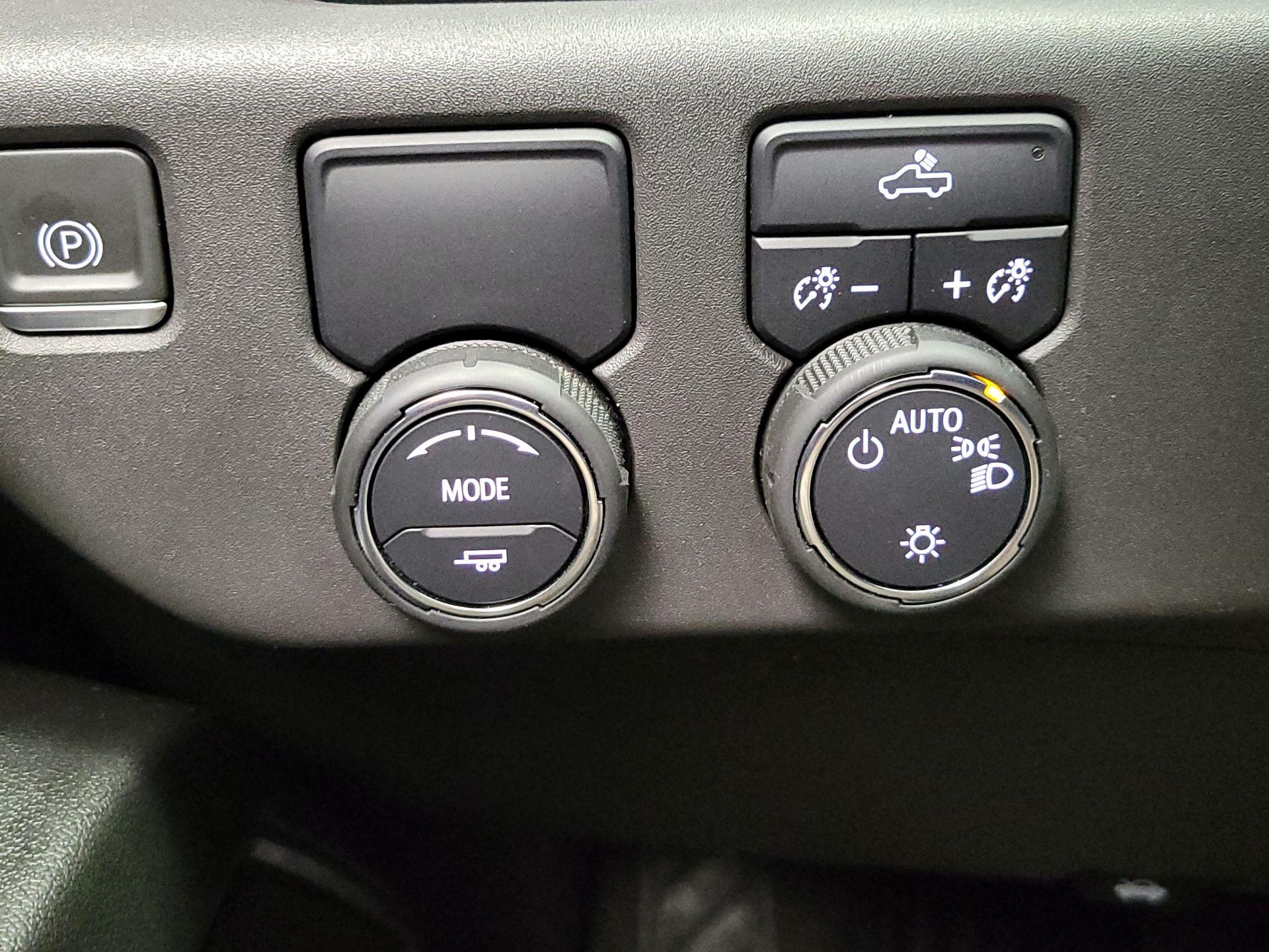 Thumbnail: 2023 Chevrolet Silverado 1500 - 13