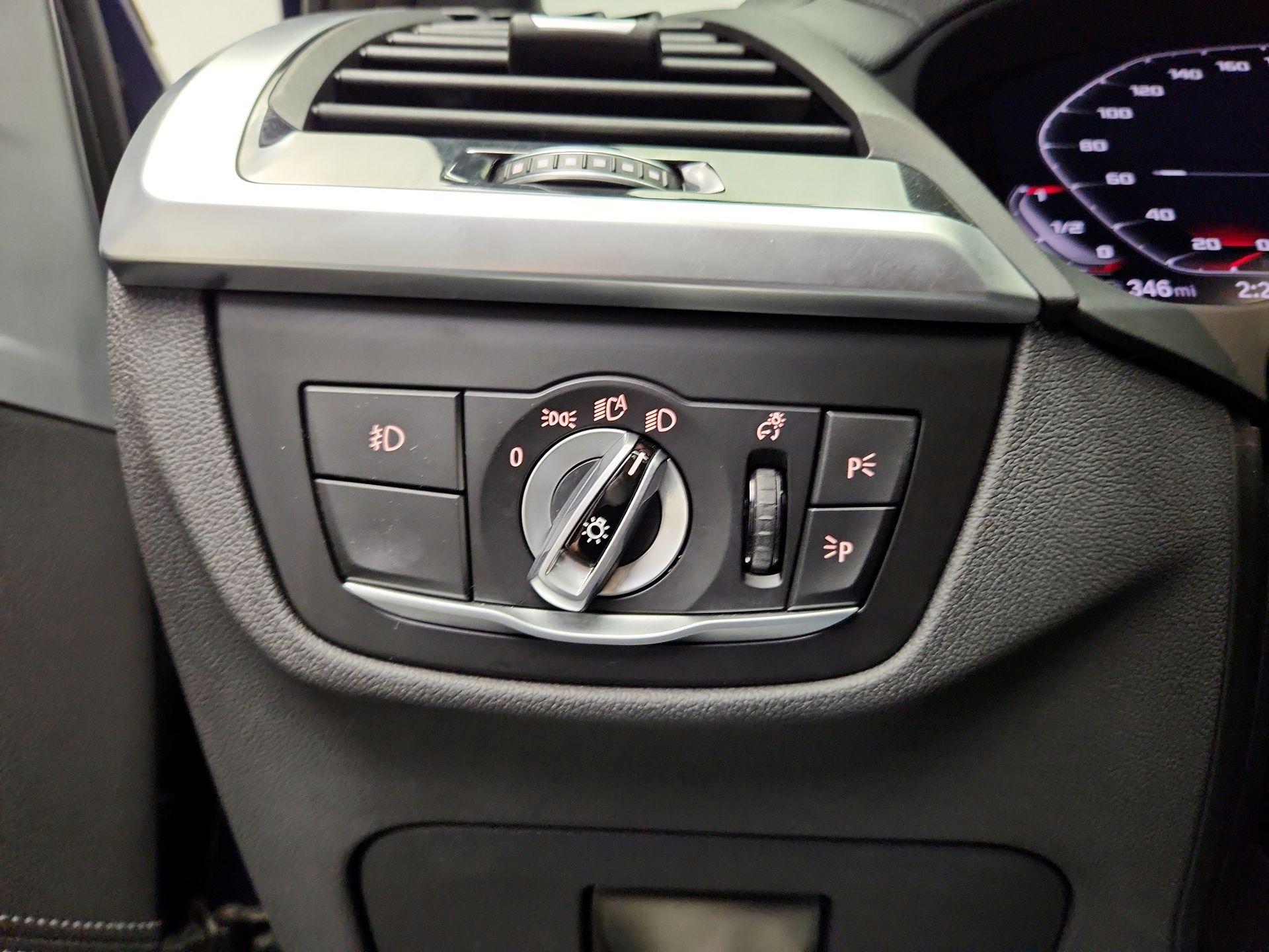 Thumbnail: 2021 BMW X3 - 13