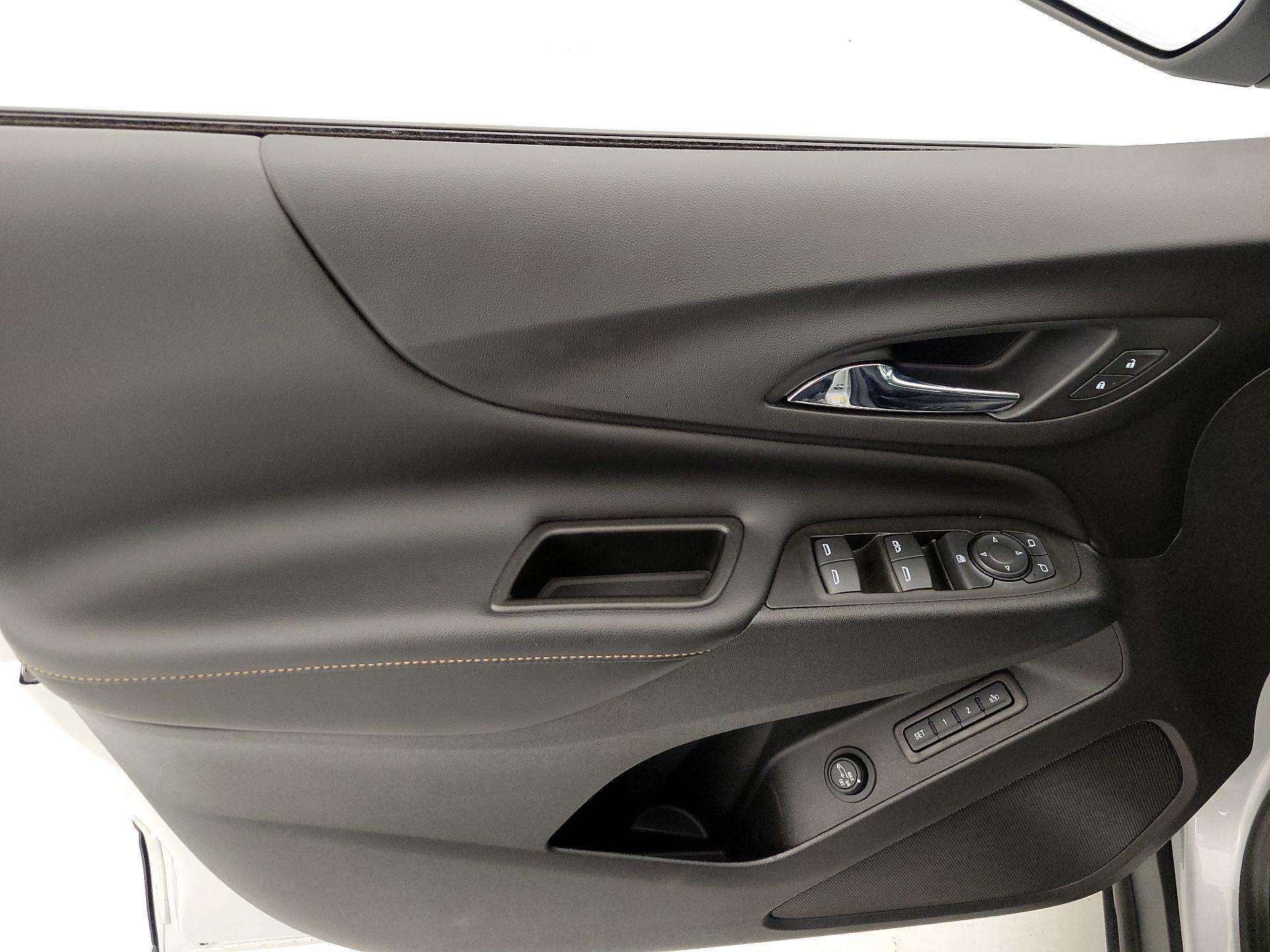 Thumbnail: 2021 Chevrolet Equinox - 12