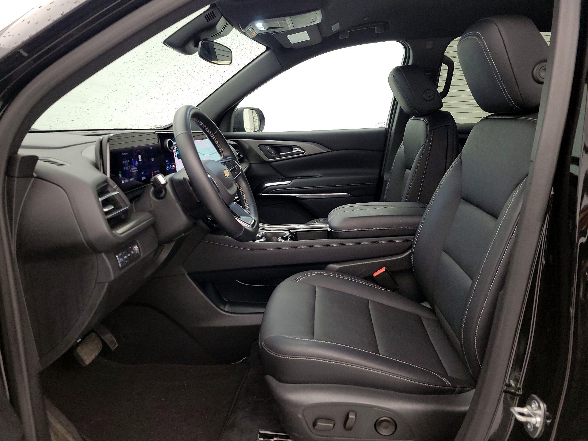 Thumbnail: 2025 Chevrolet Traverse - 11