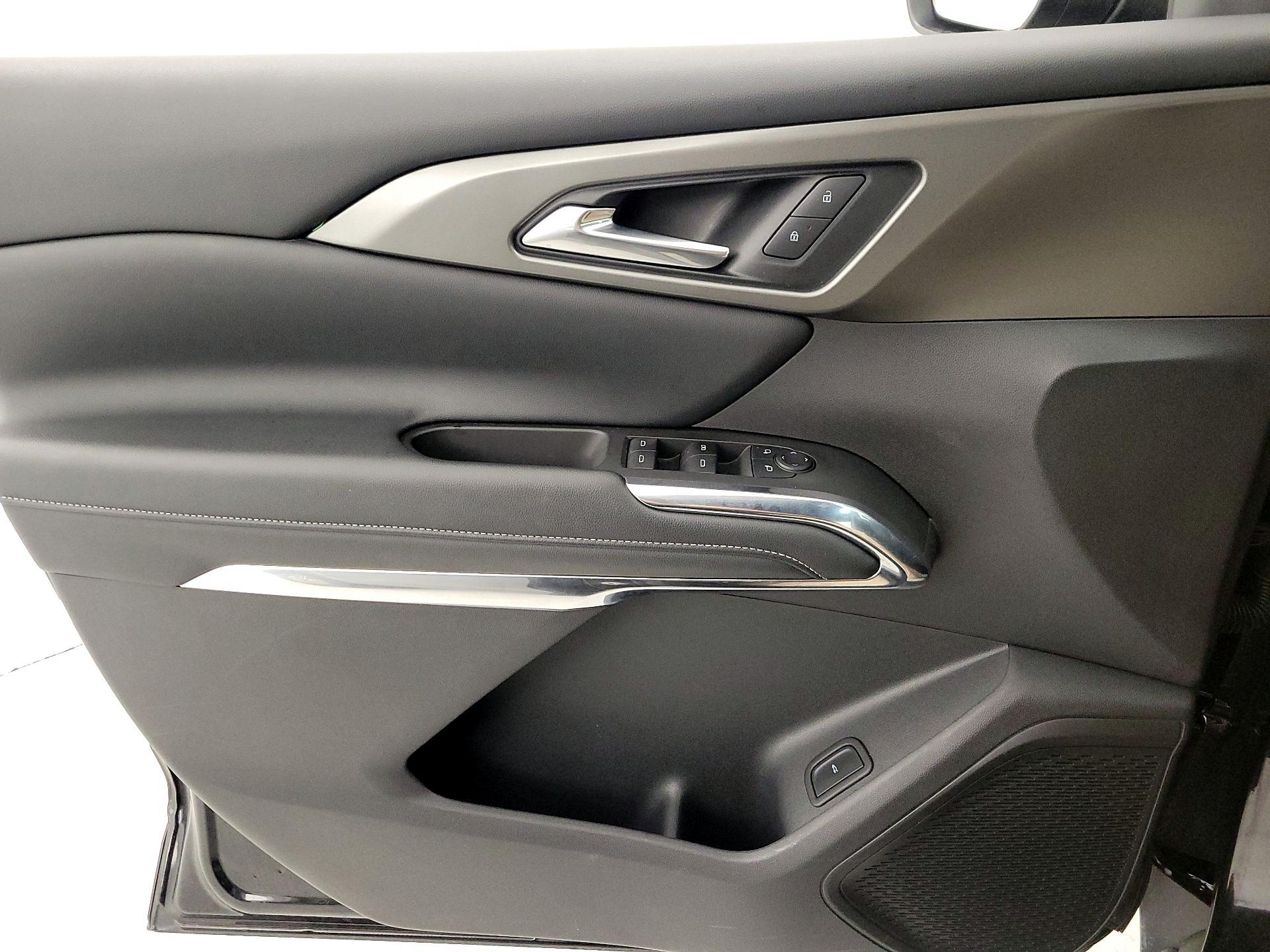 Thumbnail: 2025 Chevrolet Traverse - 12