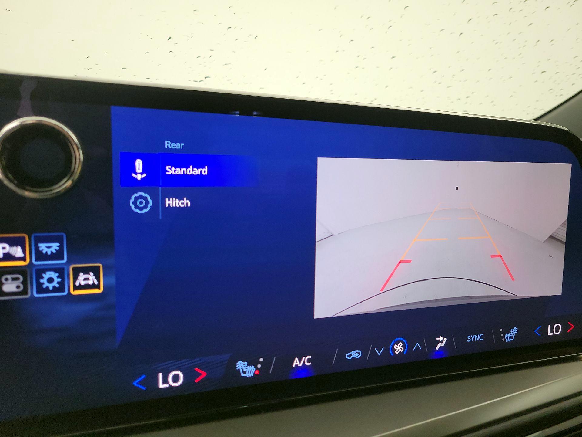 Thumbnail: 2025 Chevrolet Traverse - 15