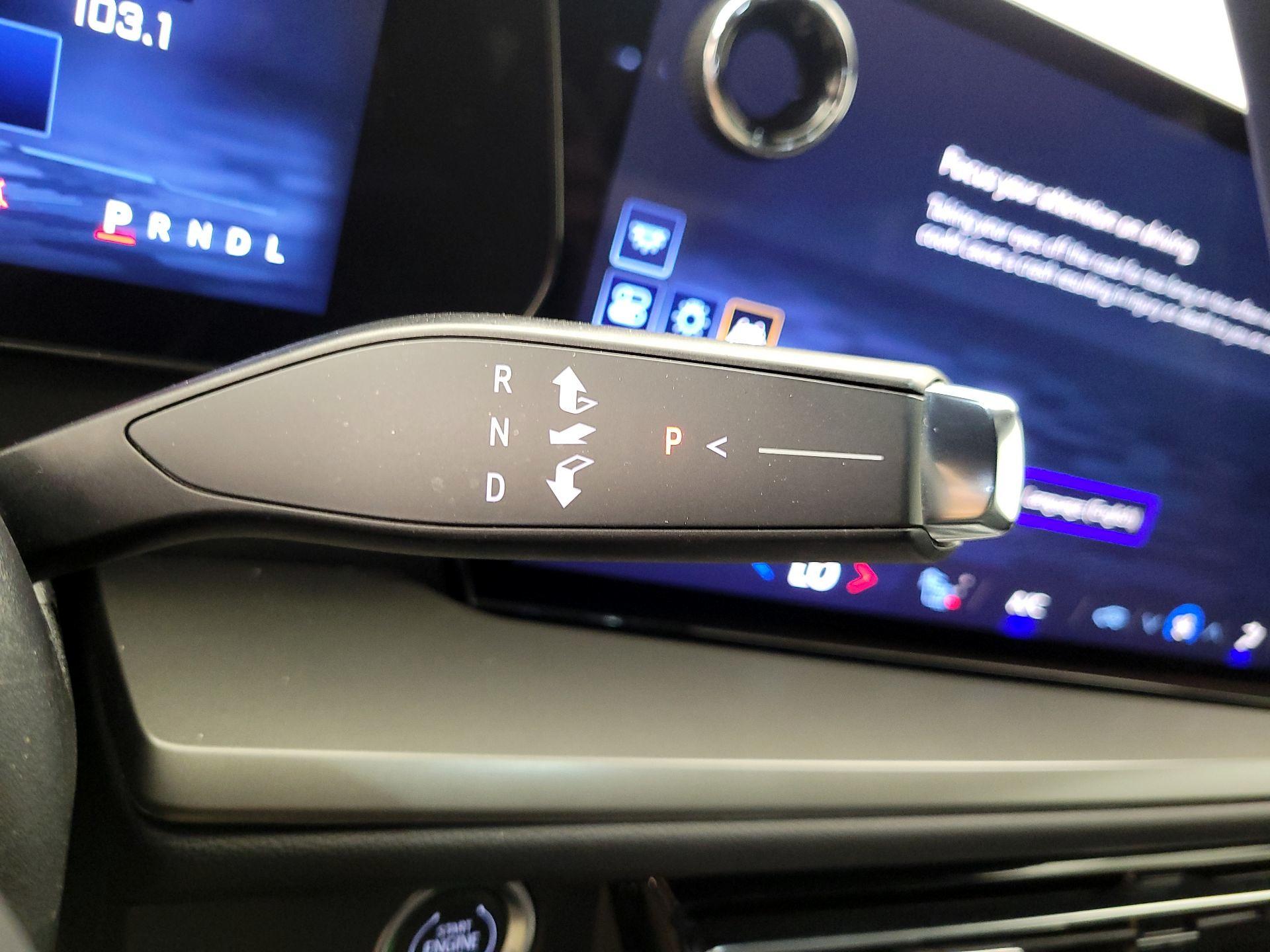 Thumbnail: 2025 Chevrolet Traverse - 18