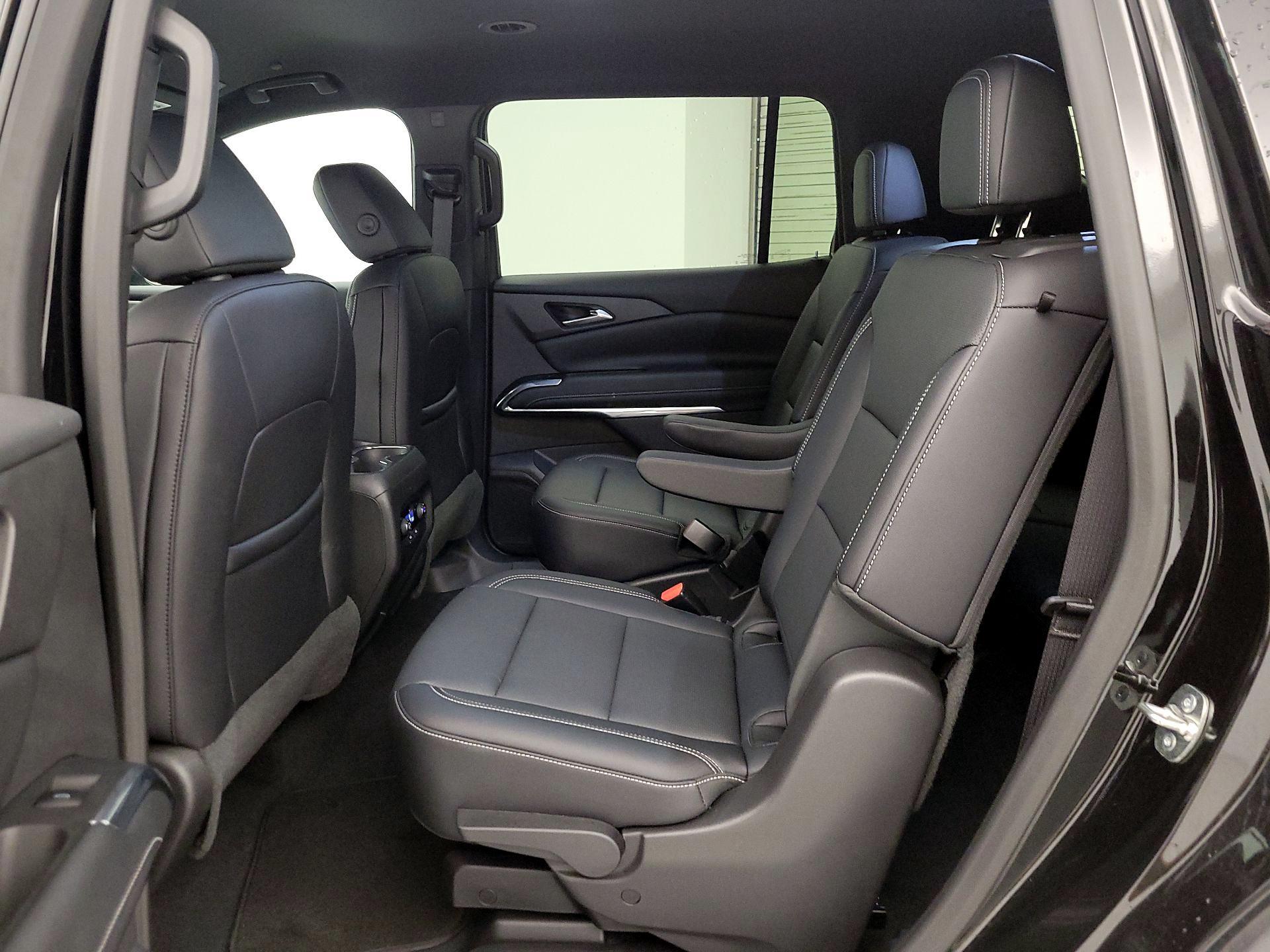 Thumbnail: 2025 Chevrolet Traverse - 20