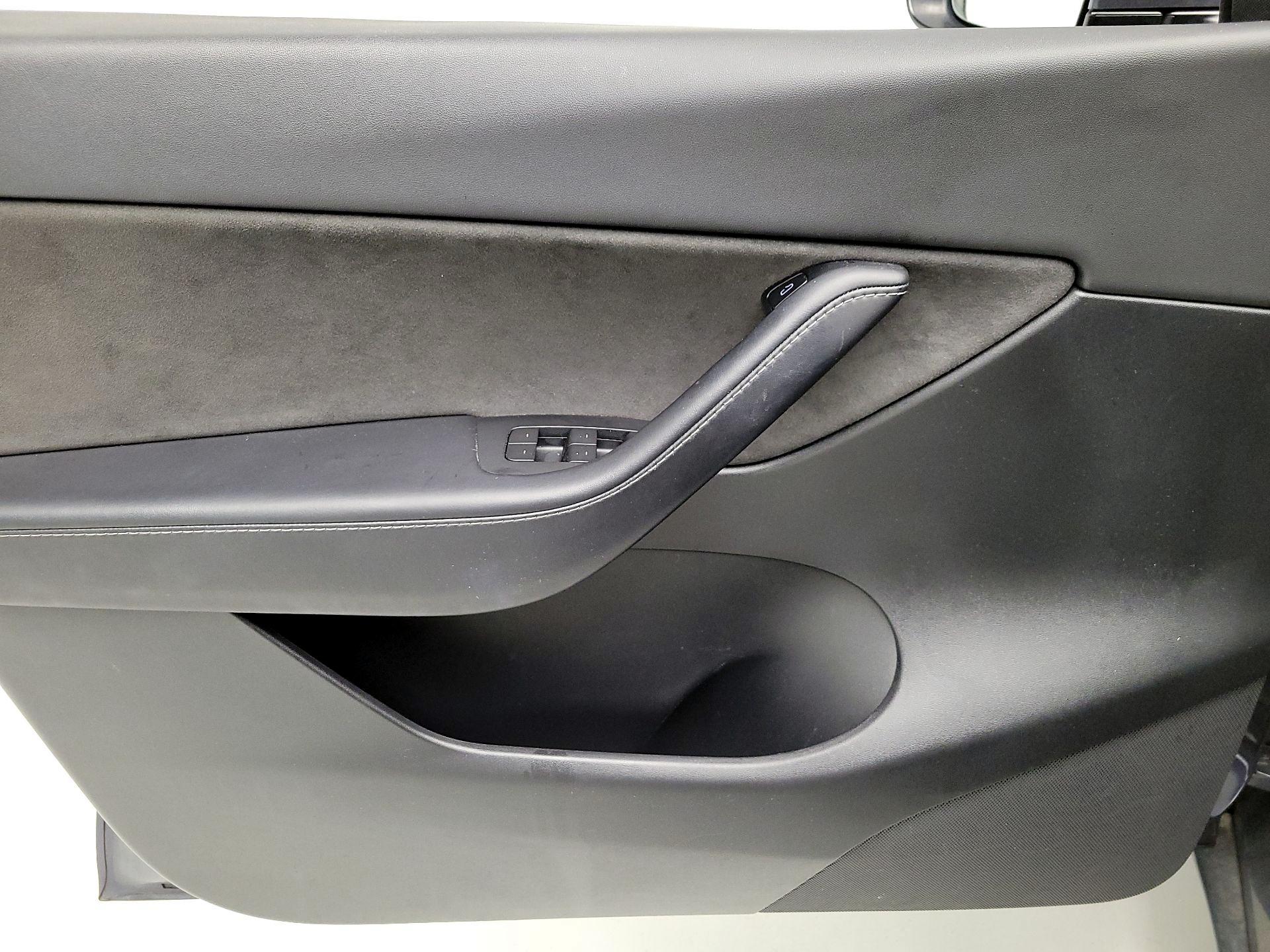 Thumbnail: 2021 Tesla Model Y - 12