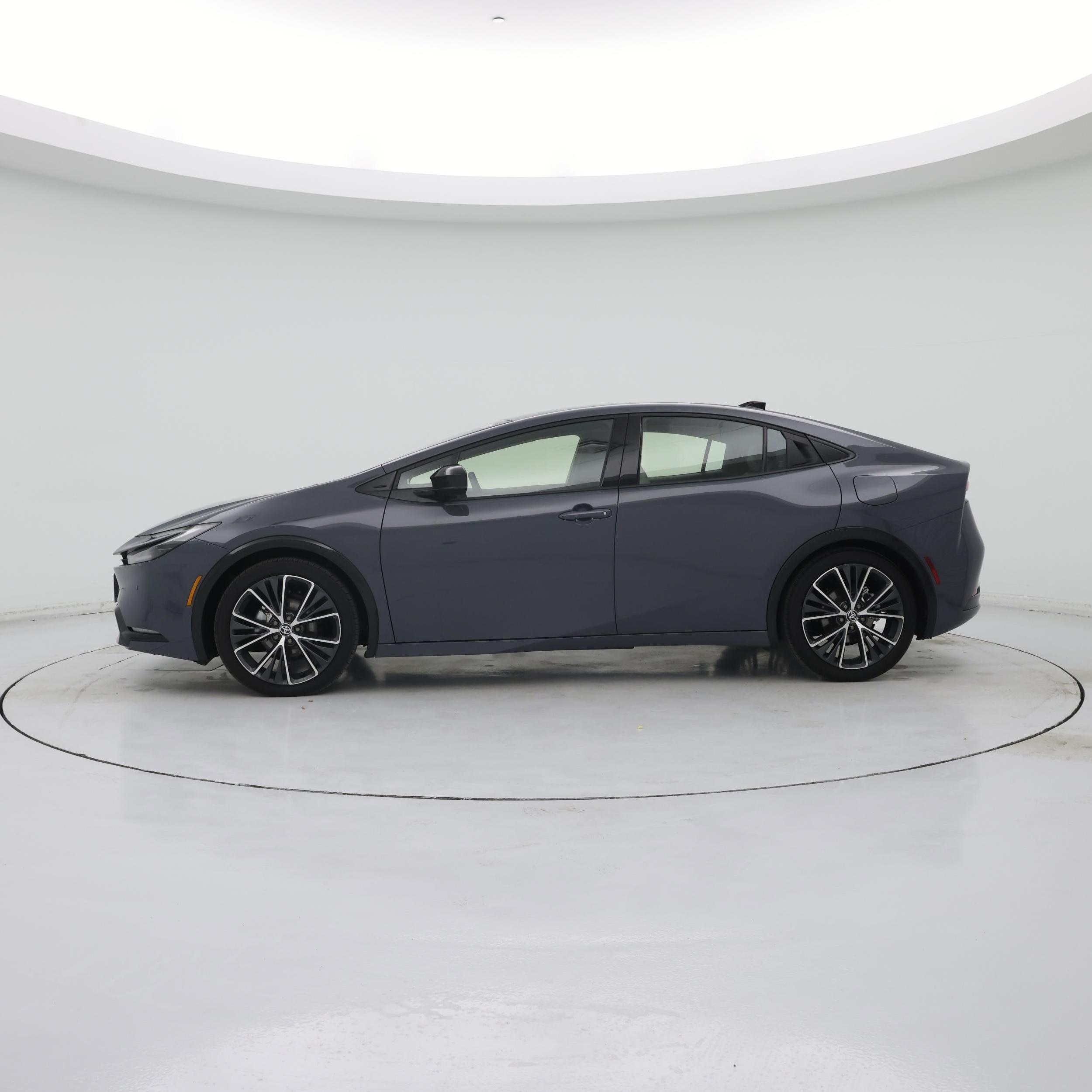 Thumbnail: 2026 Toyota Prius - 3