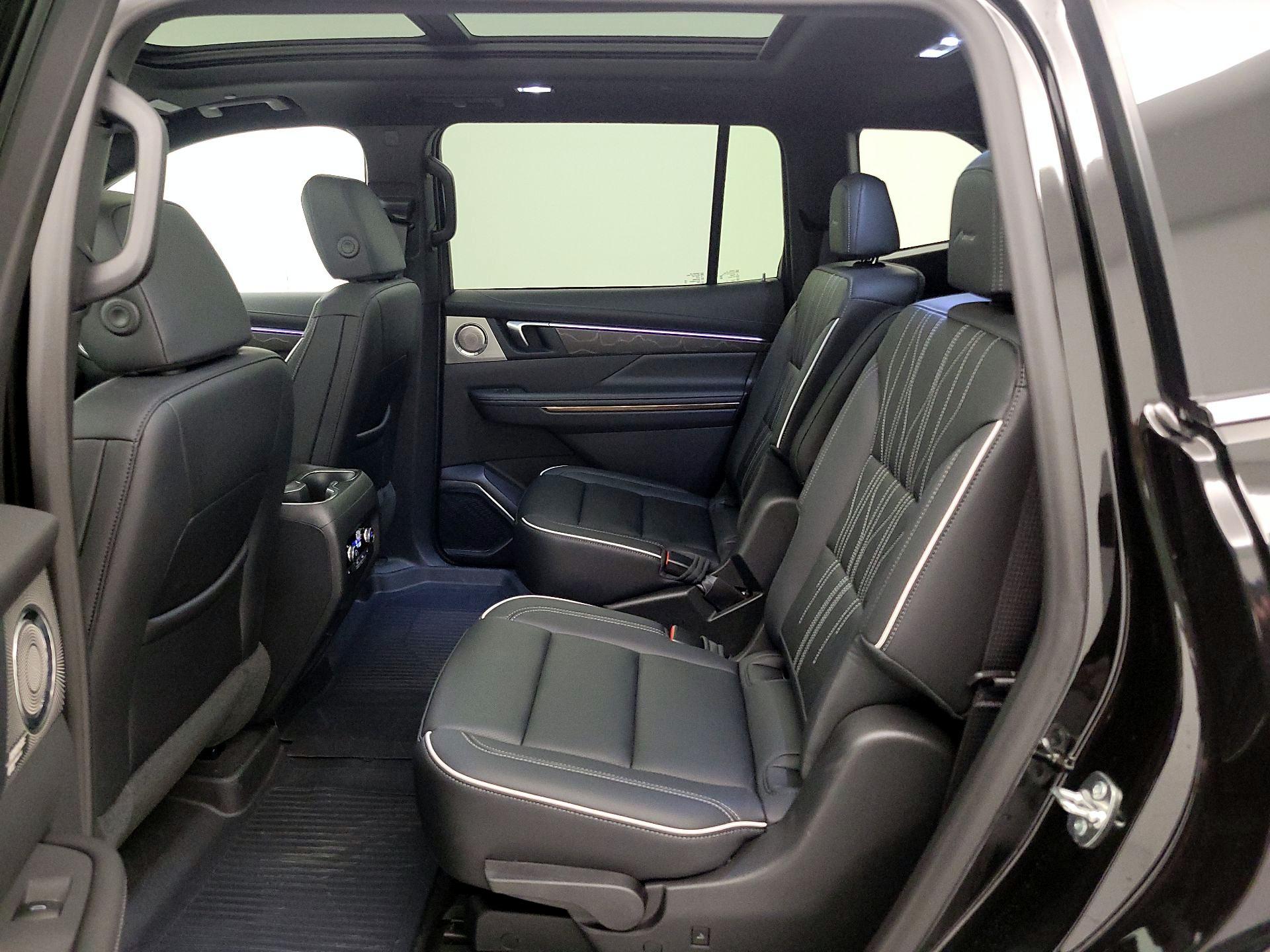 Thumbnail: 2025 Buick Enclave - 20