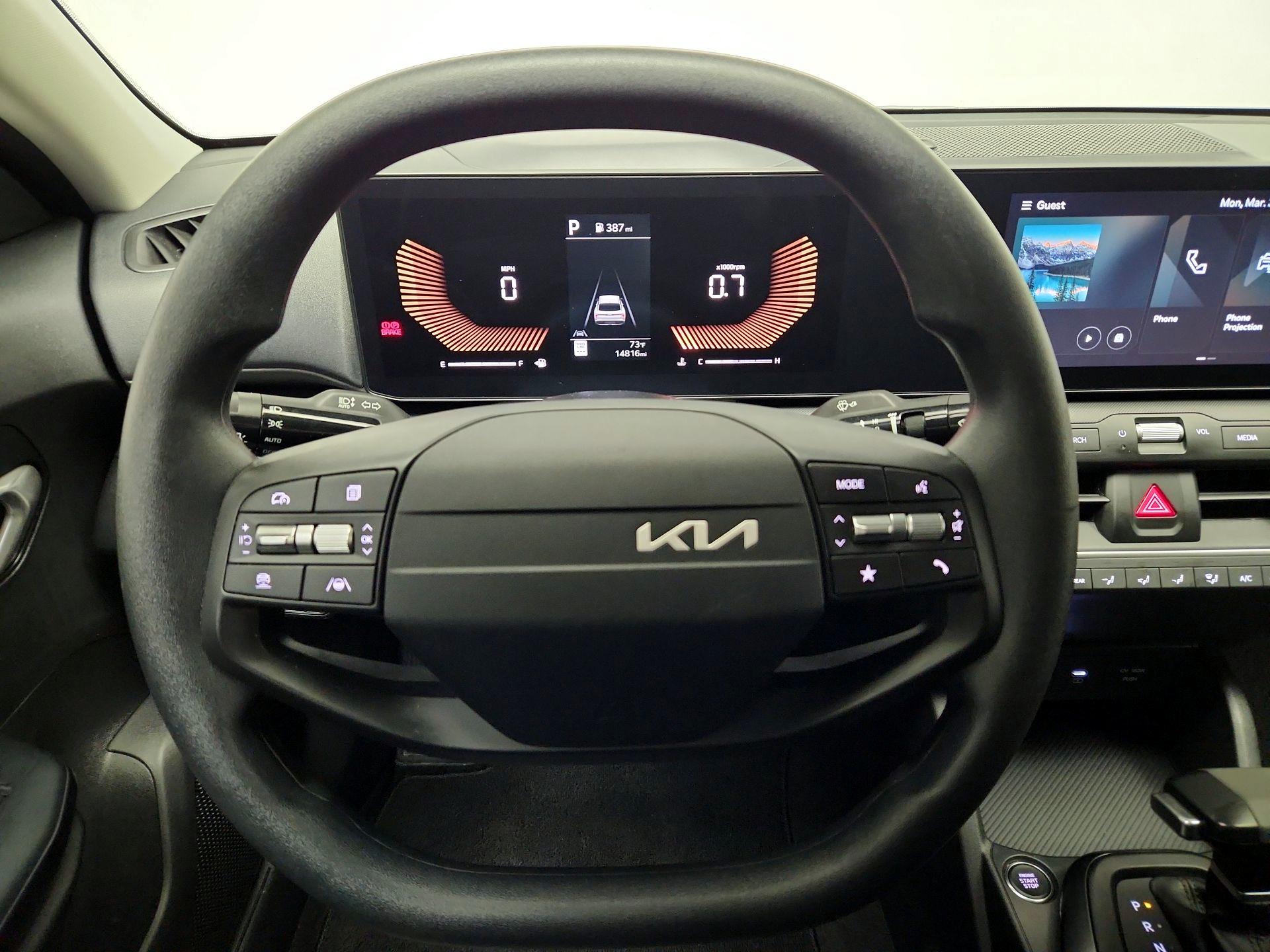 Thumbnail: 2025 Kia K4 - 10