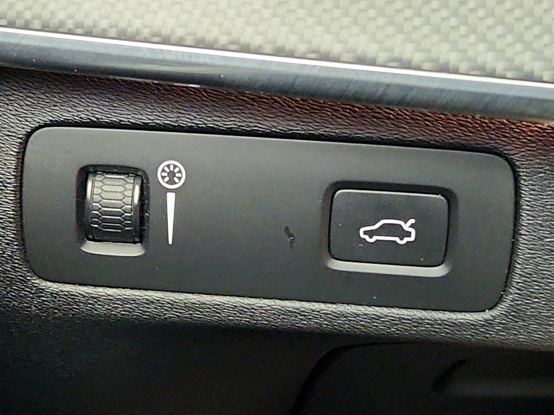 Thumbnail: 2019 Volvo XC90 - 13