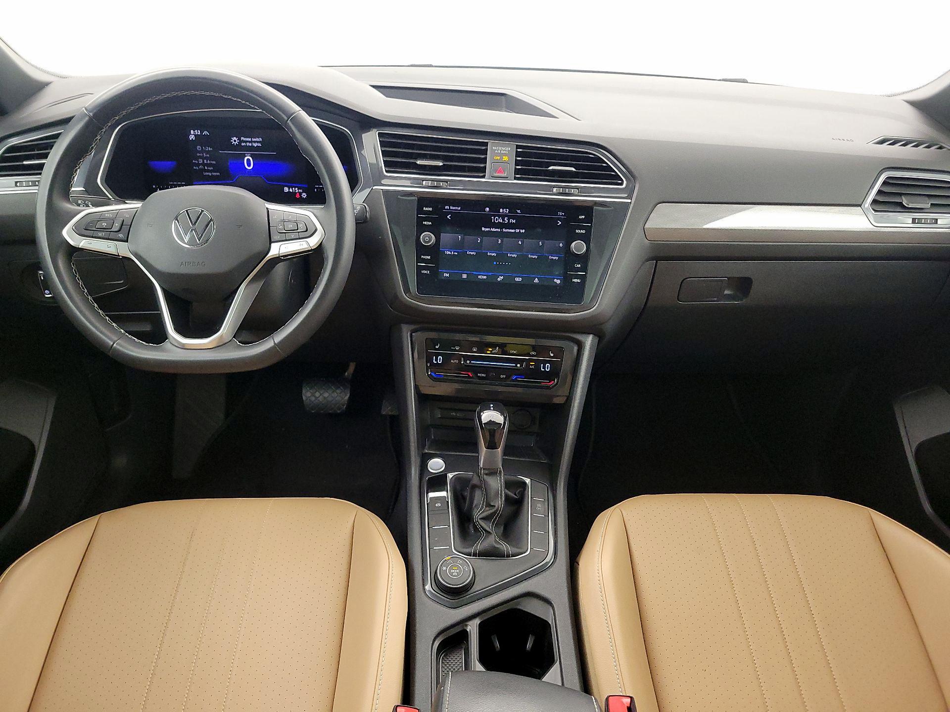 Thumbnail: 2023 Volkswagen Tiguan - 9