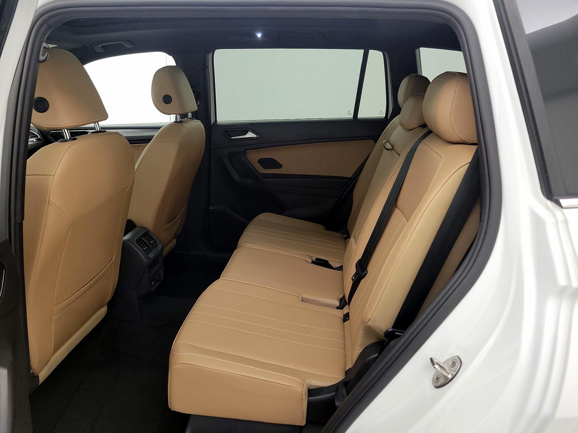 Thumbnail: 2023 Volkswagen Tiguan - 20