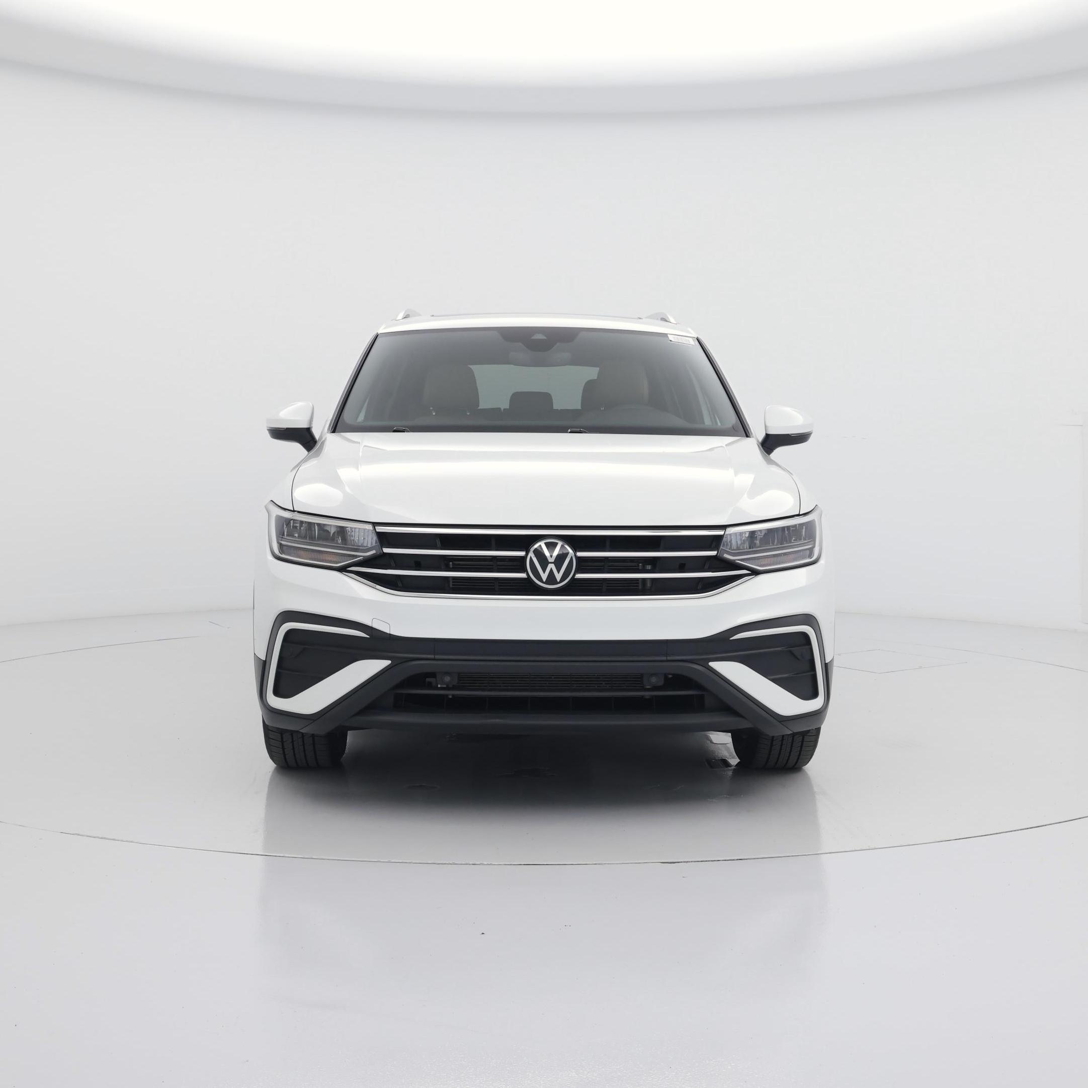 Thumbnail: 2023 Volkswagen Tiguan - 5