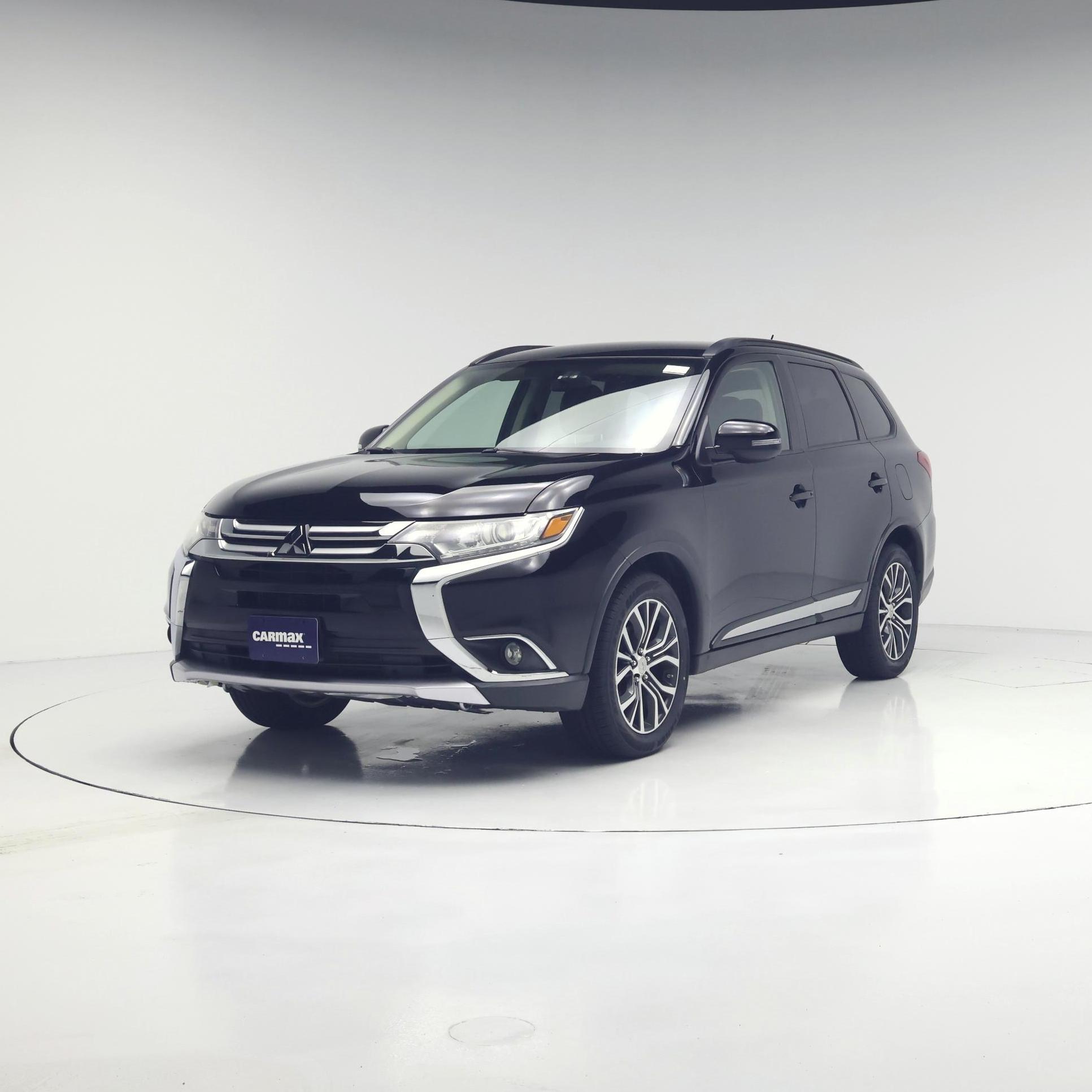 Thumbnail: 2016 Mitsubishi Outlander - 4