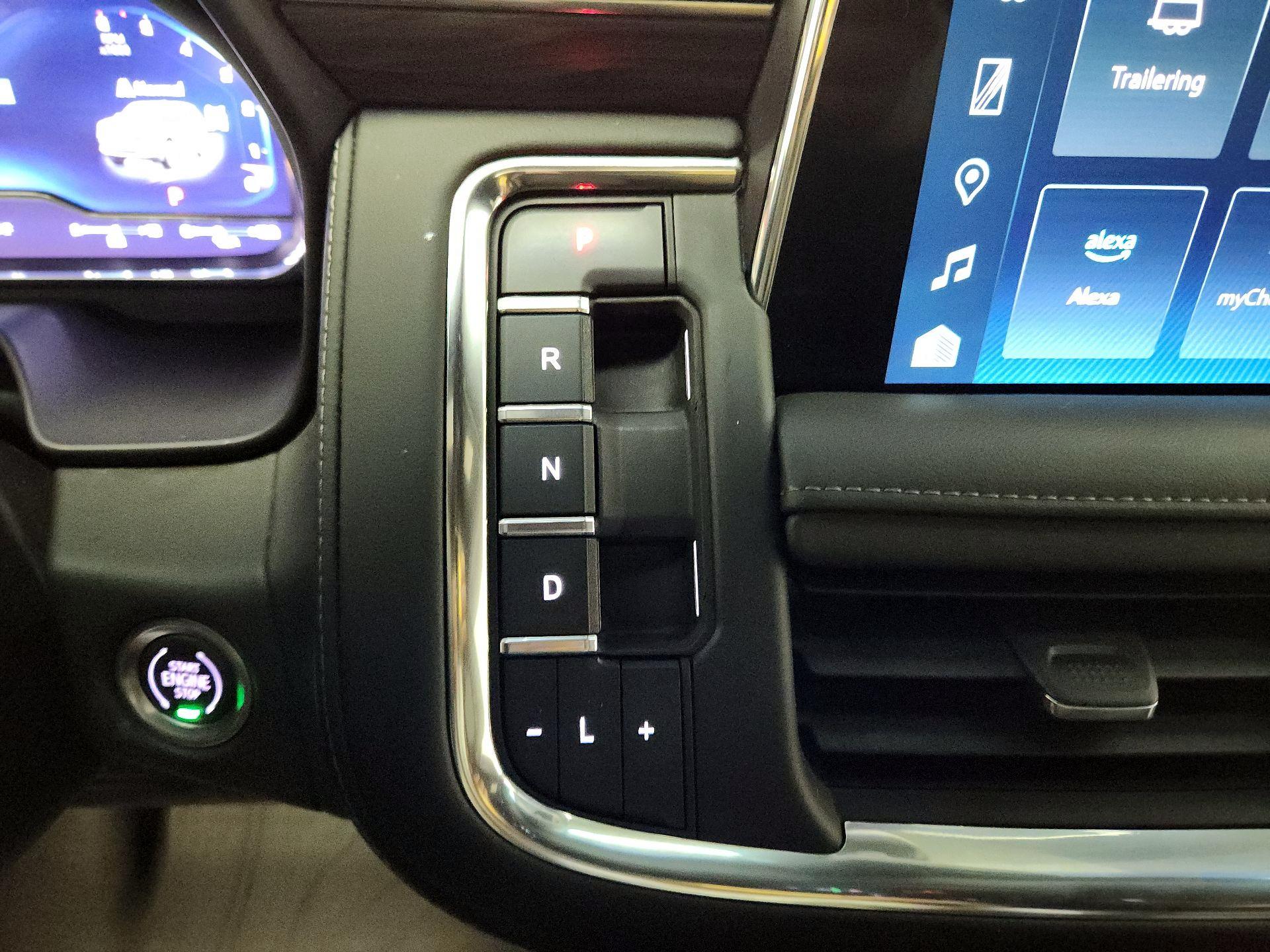 Thumbnail: 2022 Chevrolet Tahoe - 17