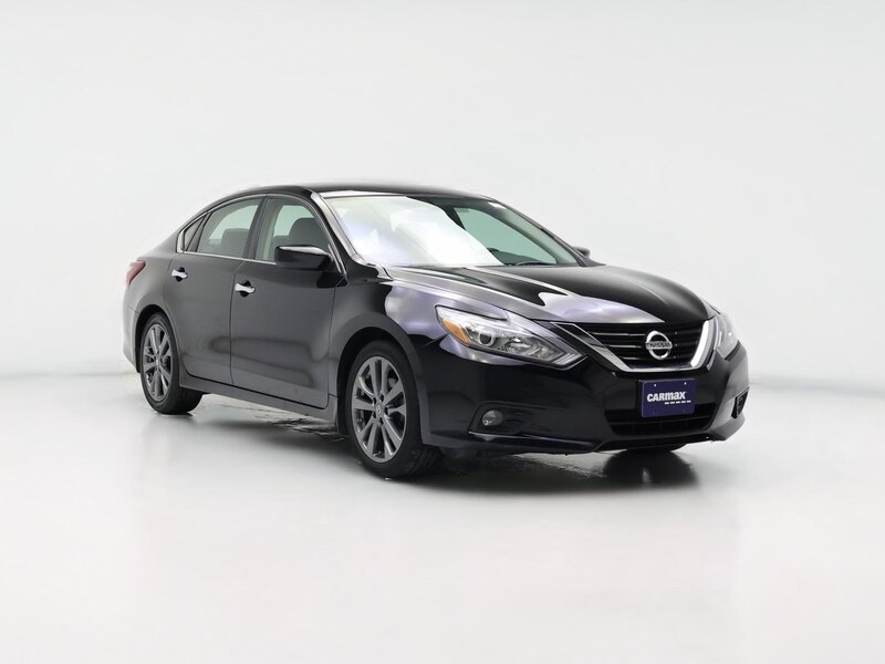 2018 Nissan Altima SR -
                  Urbandale, IA