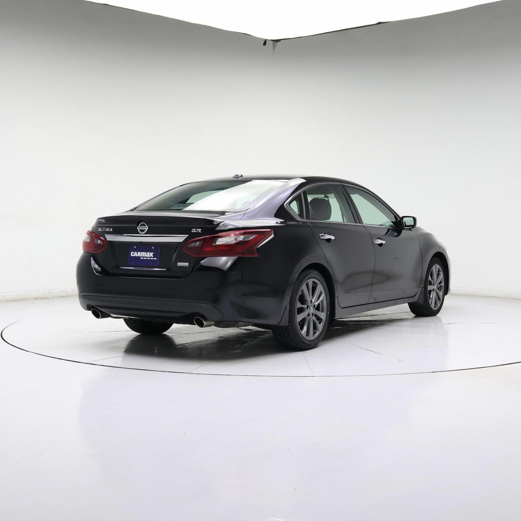 Thumbnail: 2018 Nissan Altima - 8